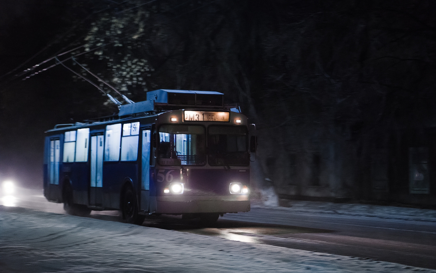 троллейбус, ночь, зима