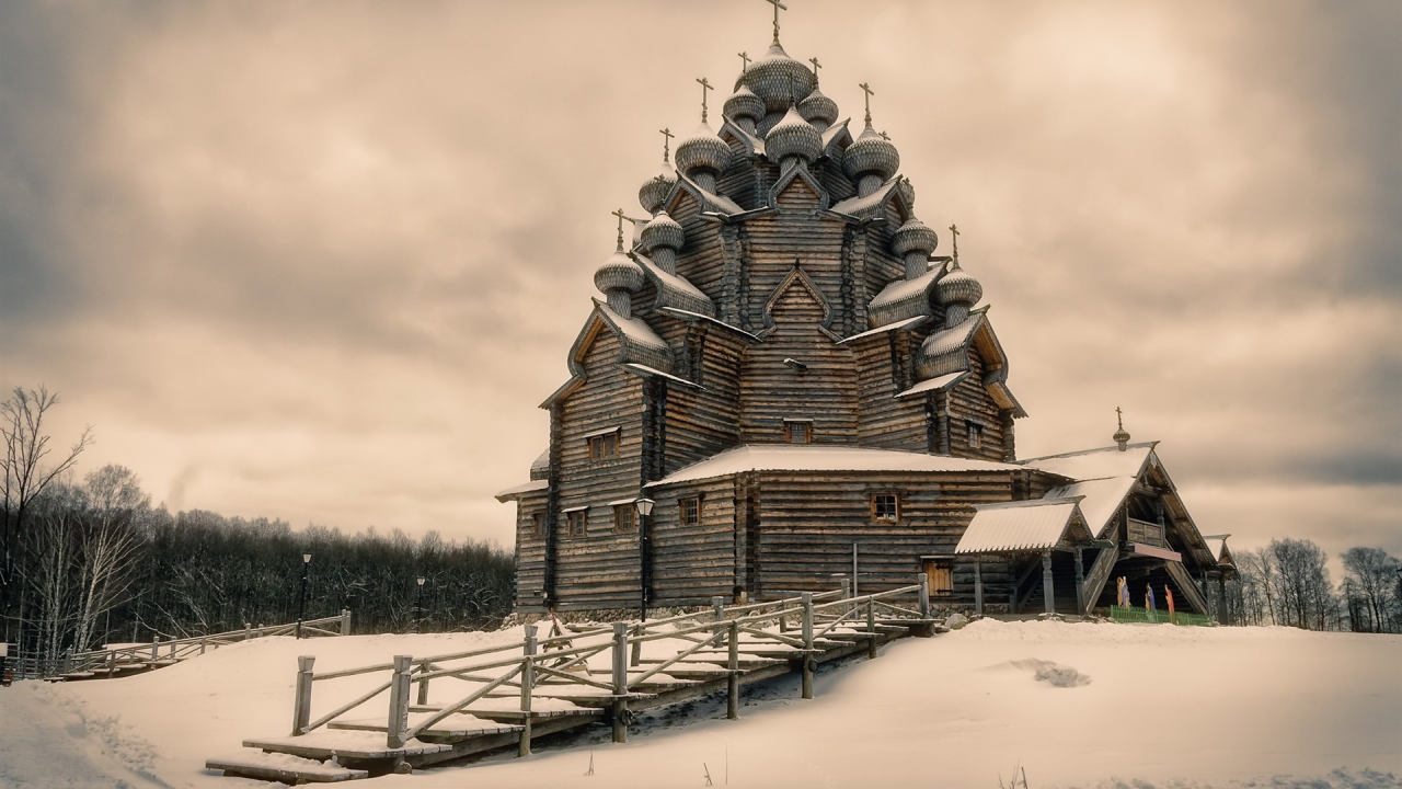 pokrovskaya church, leningrad oblast, russia, winter, snow