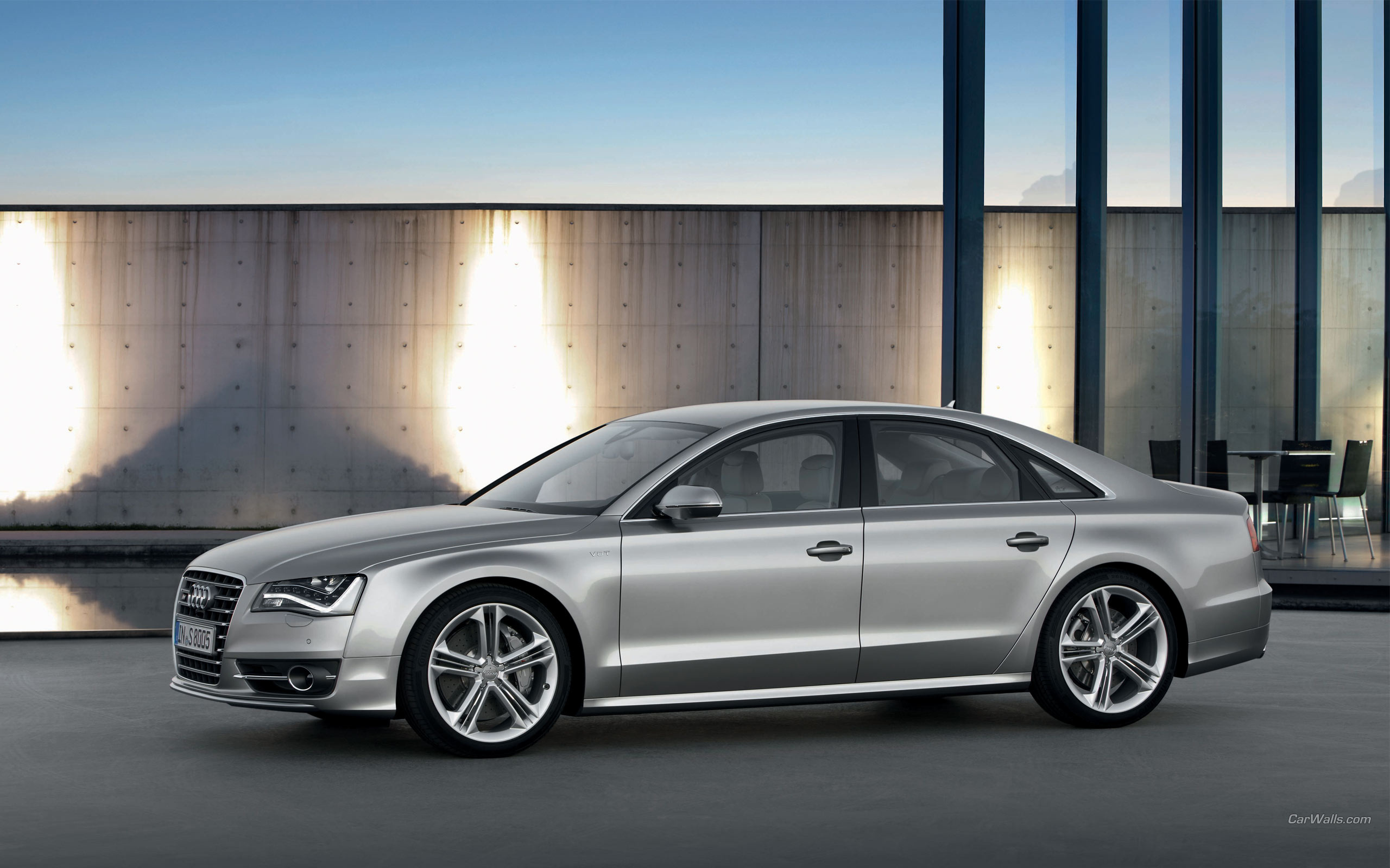 Машина 8 серая. Ауди s8 седан. Audi s8 d4. Ауди s8 2012 года. Audi s8 серая.