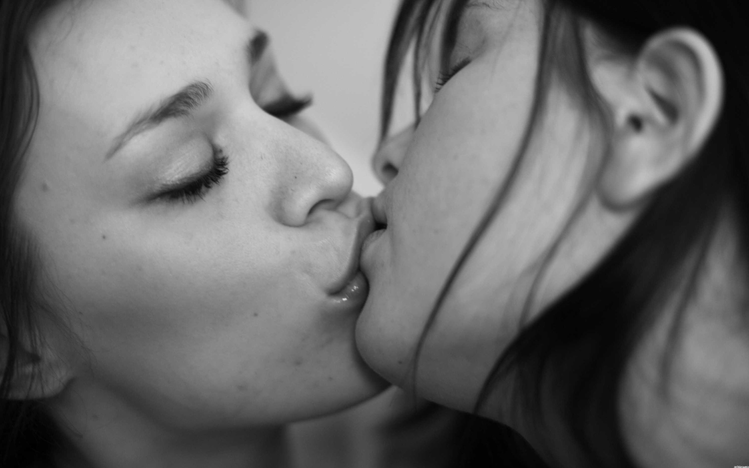 Lesbians kiss tease