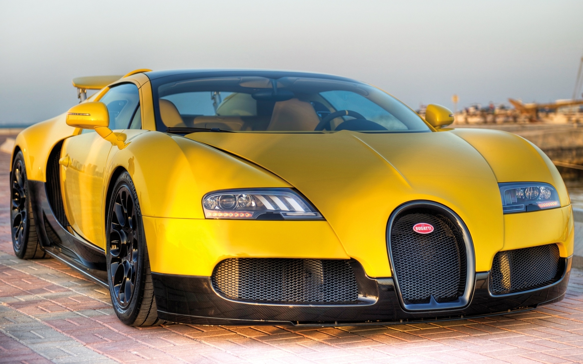 Bugatti Veyron super Sport жёлтый