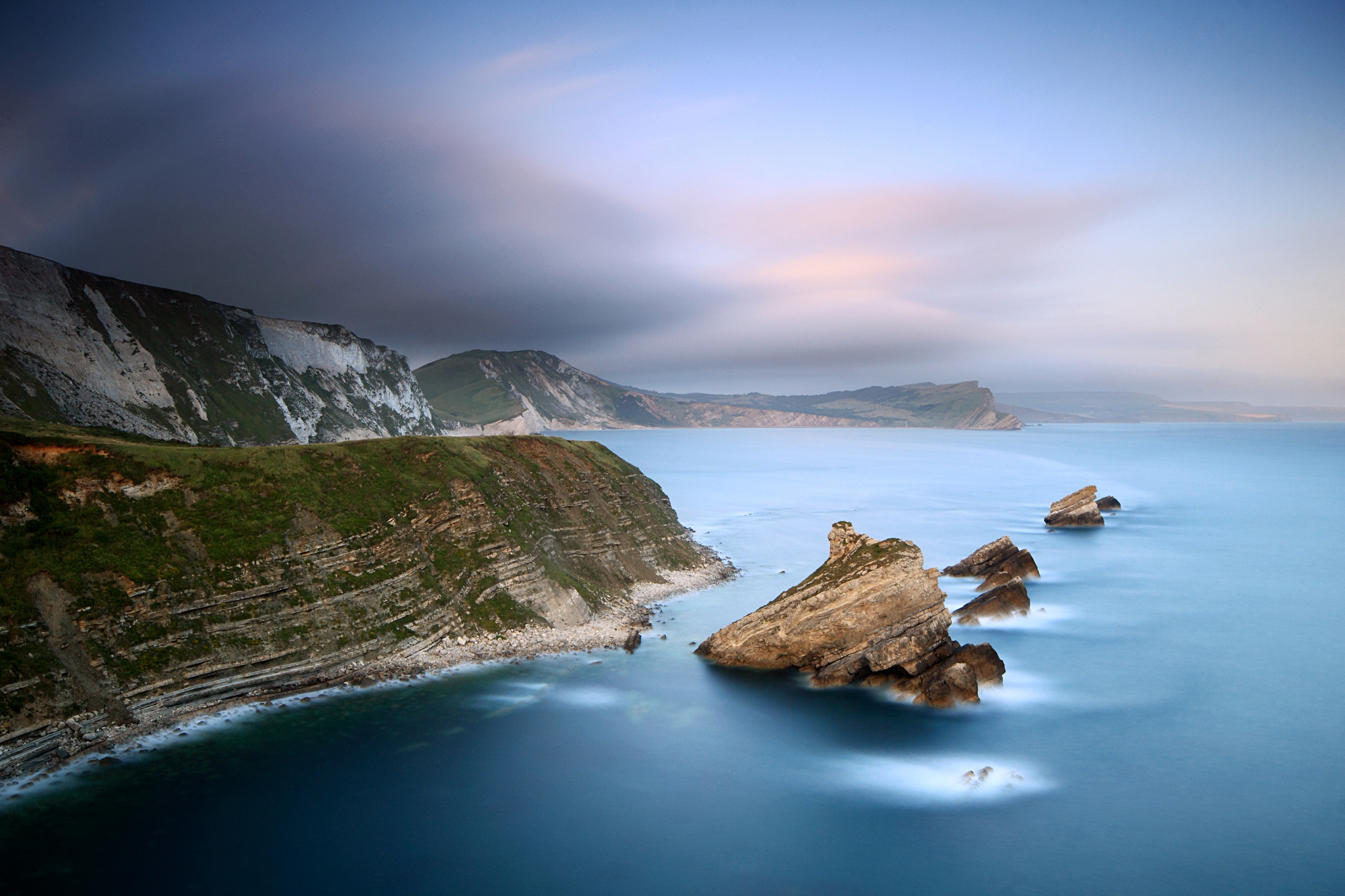 Крым бесплатная земля. Природа море. Море и горы. Море скалы. Природа море горы.