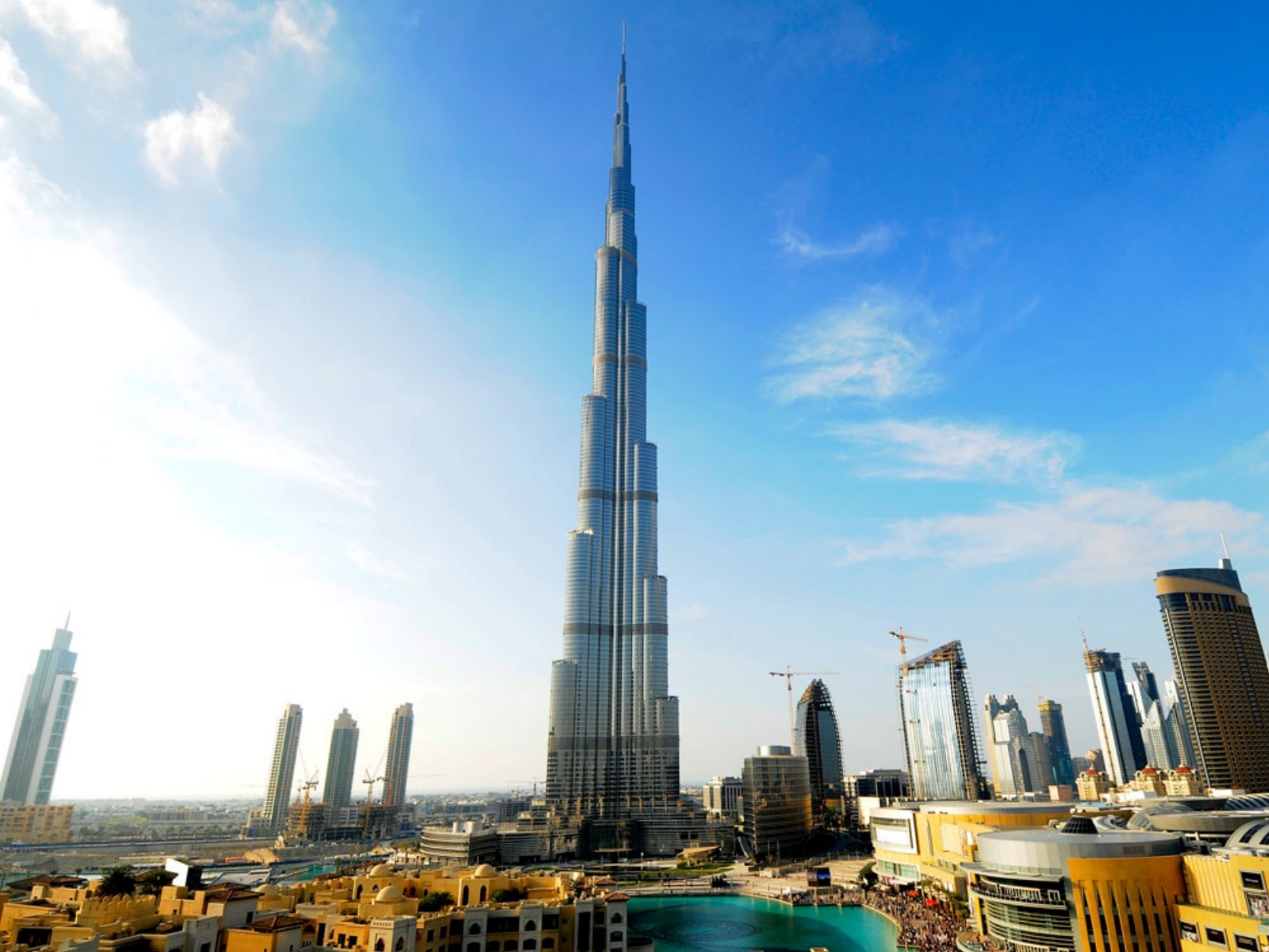Бурдж халифа объединенные арабские. Башня Бурдж Халифа. Башня в Дубае Бурдж. Башня Бурдж-Халифа (Дубай, ОАЭ, Архитектор Эдриан Смит). Дубай здание Бурдж Халифа.