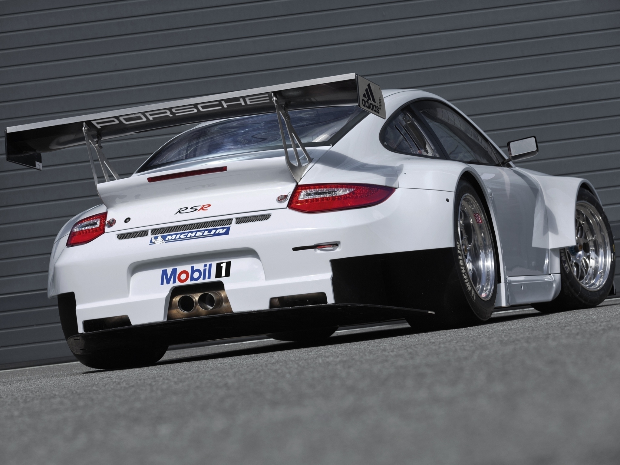 Спойлер порше. Porsche 911 gt3. Porsche 911 997 gt3 RSR. Порше 911 gt3 RSR. Porsche 911 gt3 mobil 1.