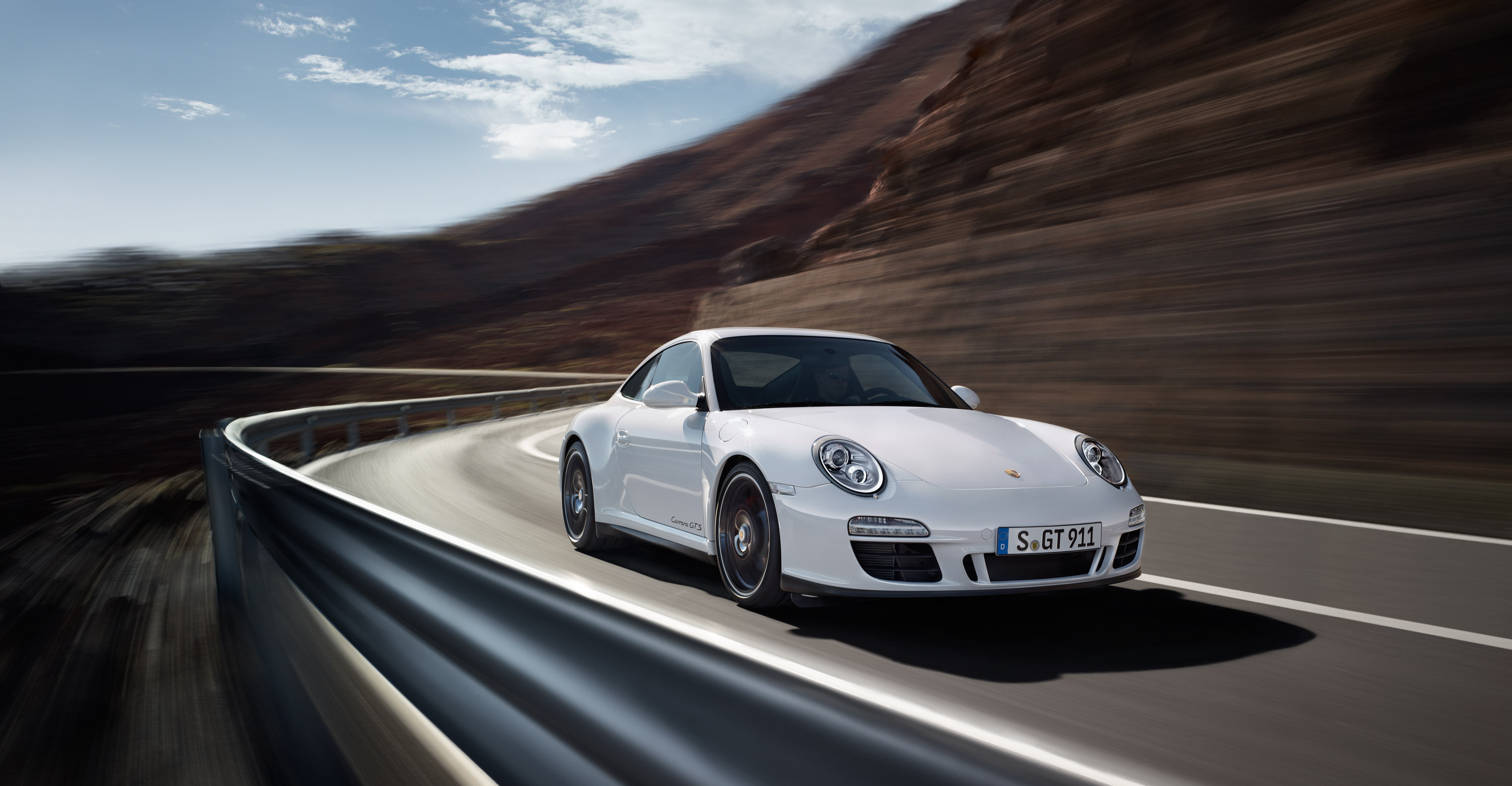 Porsche 911 горы