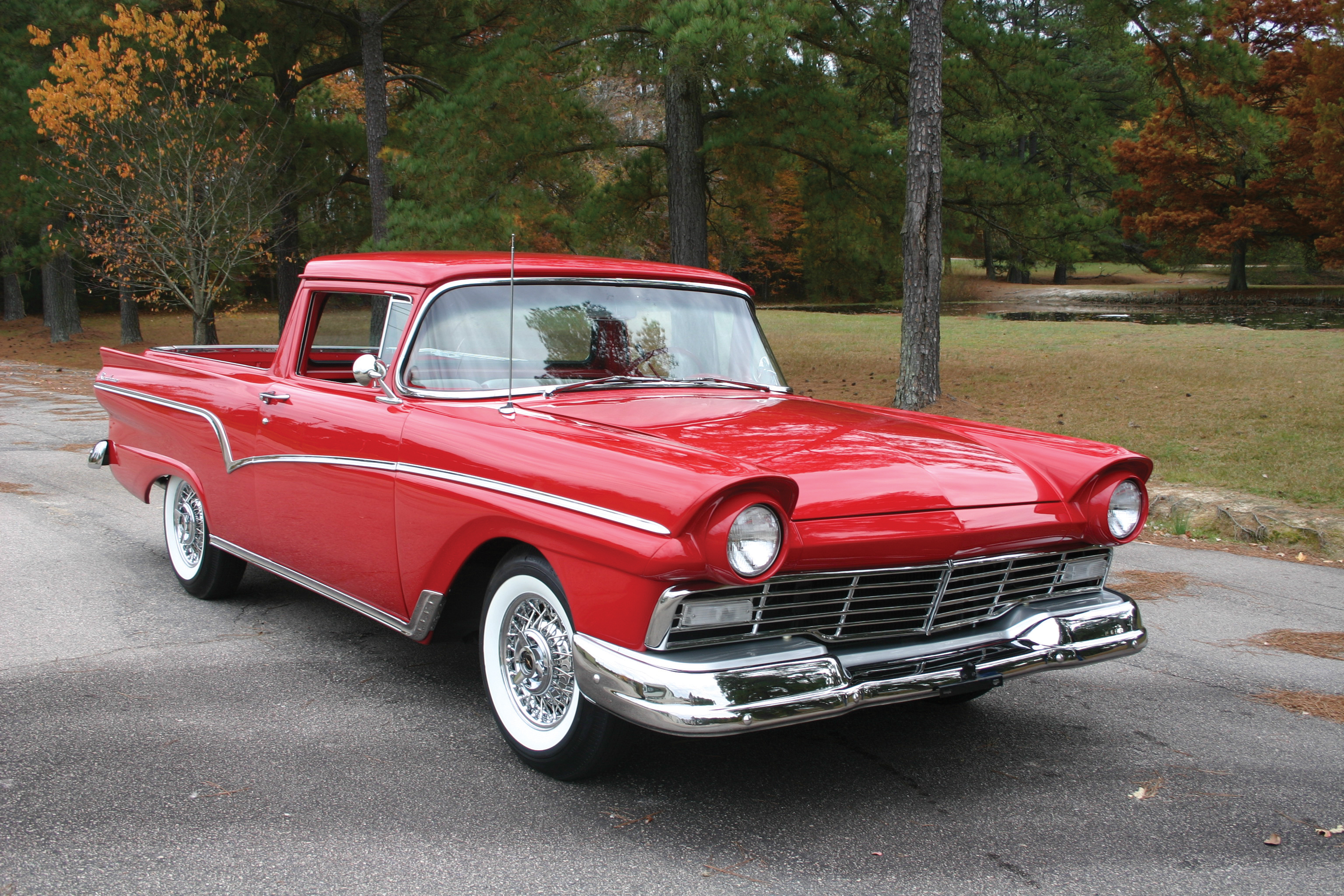 Купить старый форд. Ford Ranchero 1957. Форд ранчеро 1957. 1957 Ford Ranchero авто. Ford Ranchero 1960.