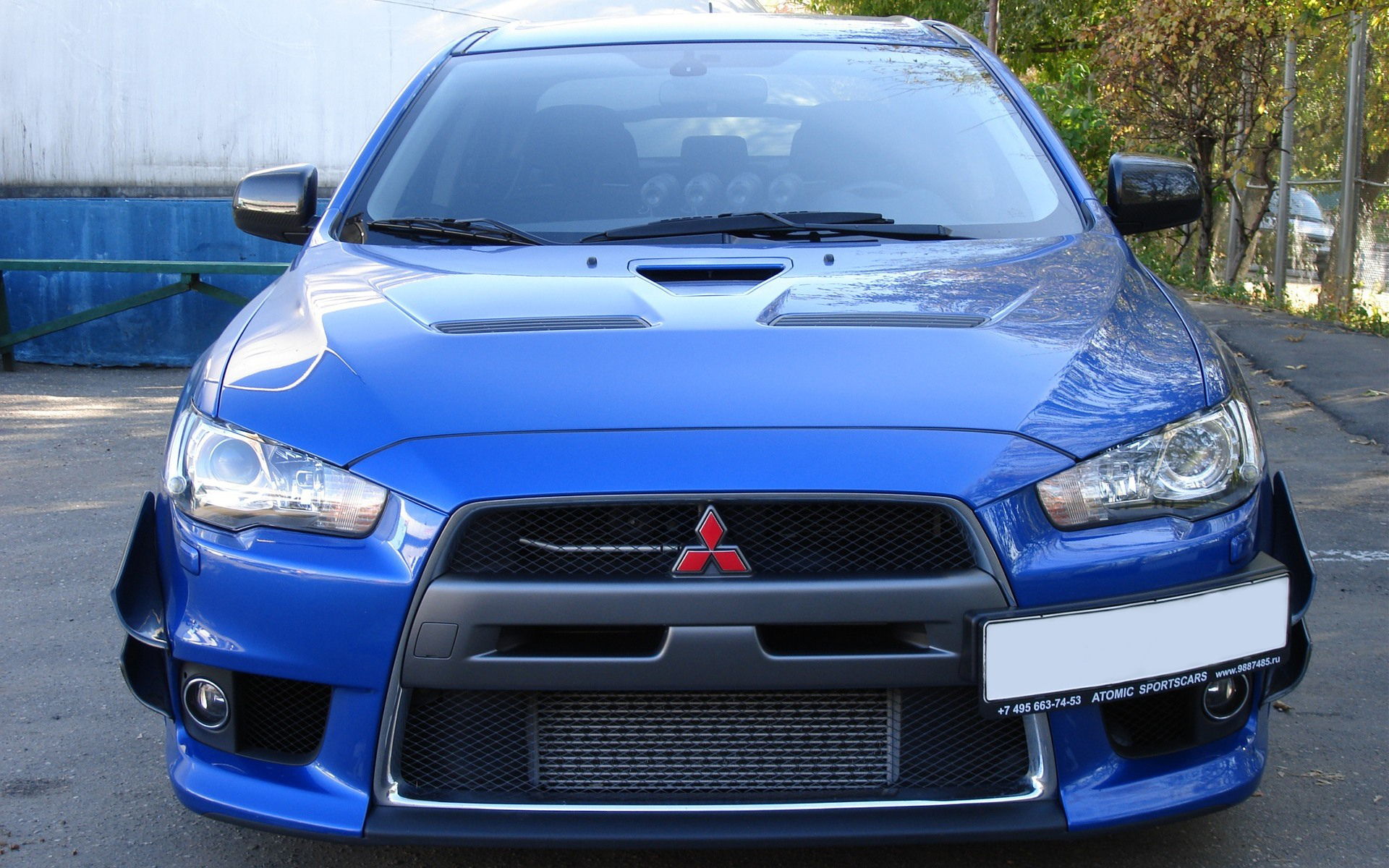 Mitsubishi Lancer Evolution 10 синий
