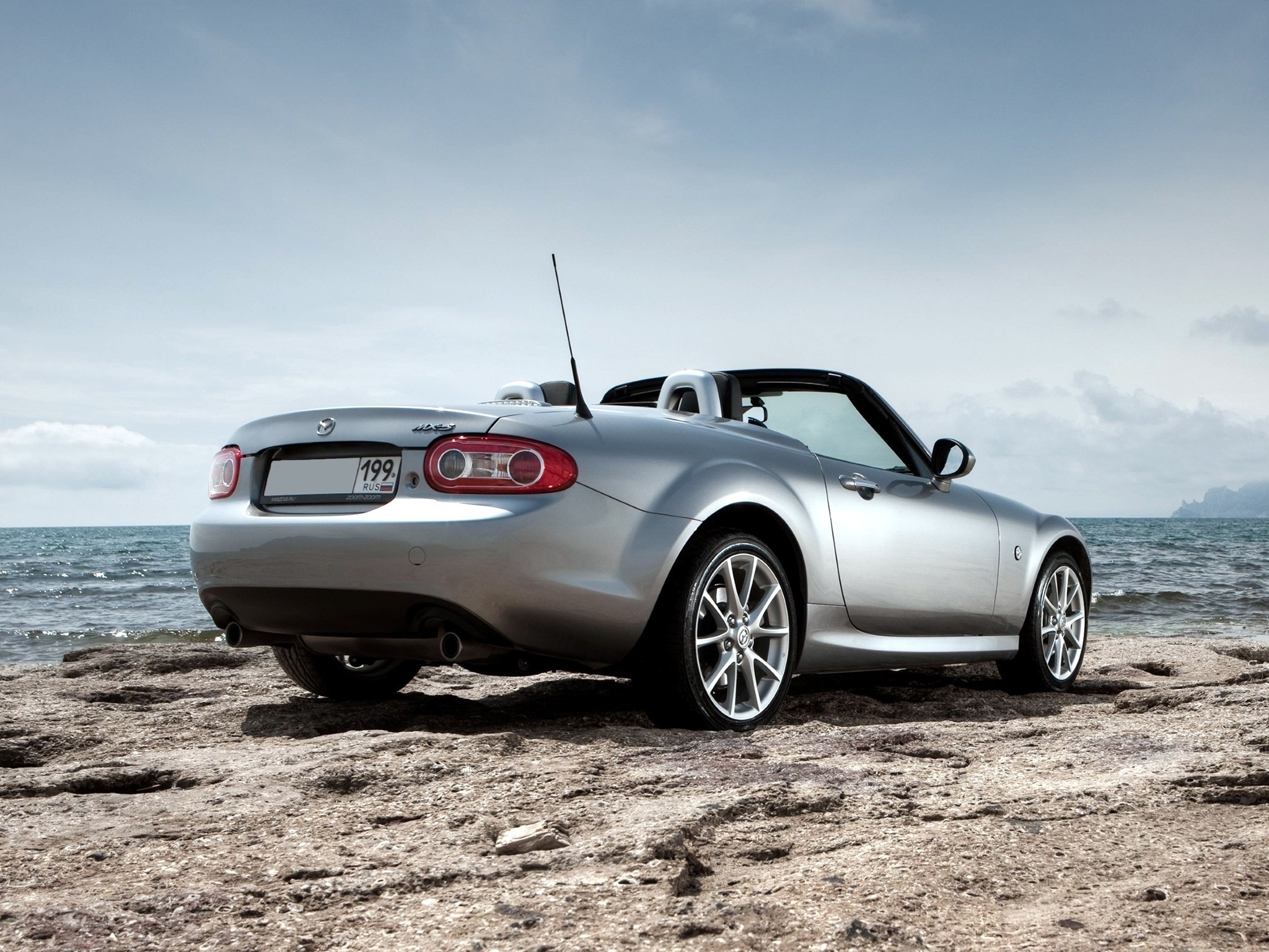 Mazda sky. Mazda MX 5 na. Mazda MX-5 родстеры. Mazda MX-5 Corvette. Mazda Roadster.