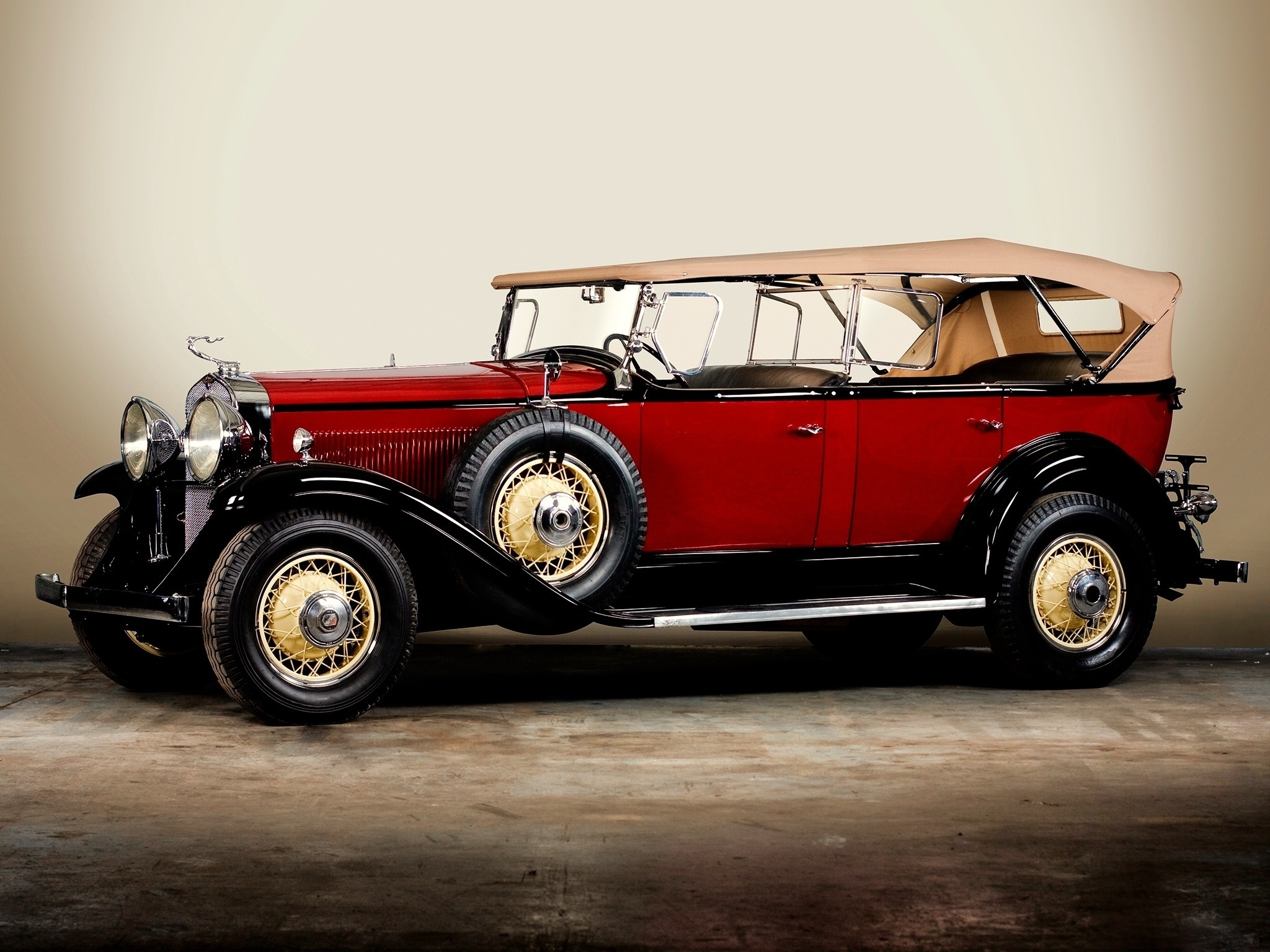 Зикерт автомобиль. Кадиллак 1920х. Бьюик 1920. Роллс Ройс 30-х. 1921 Buick.