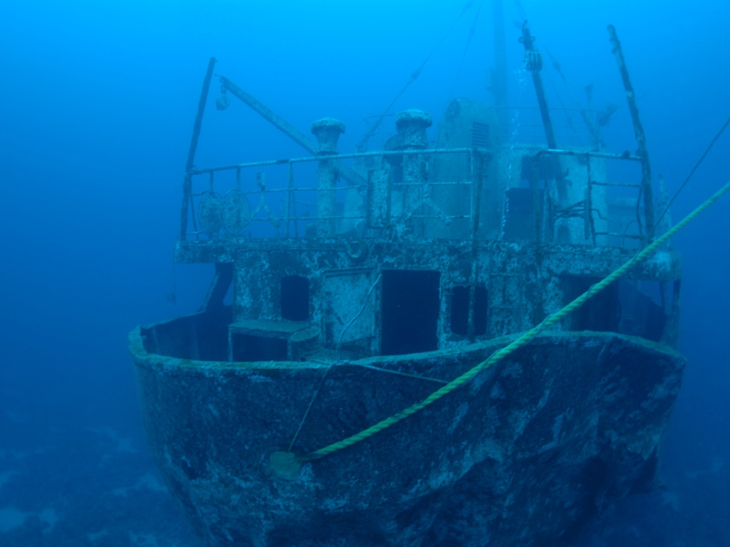 Корабли затонувшие в море