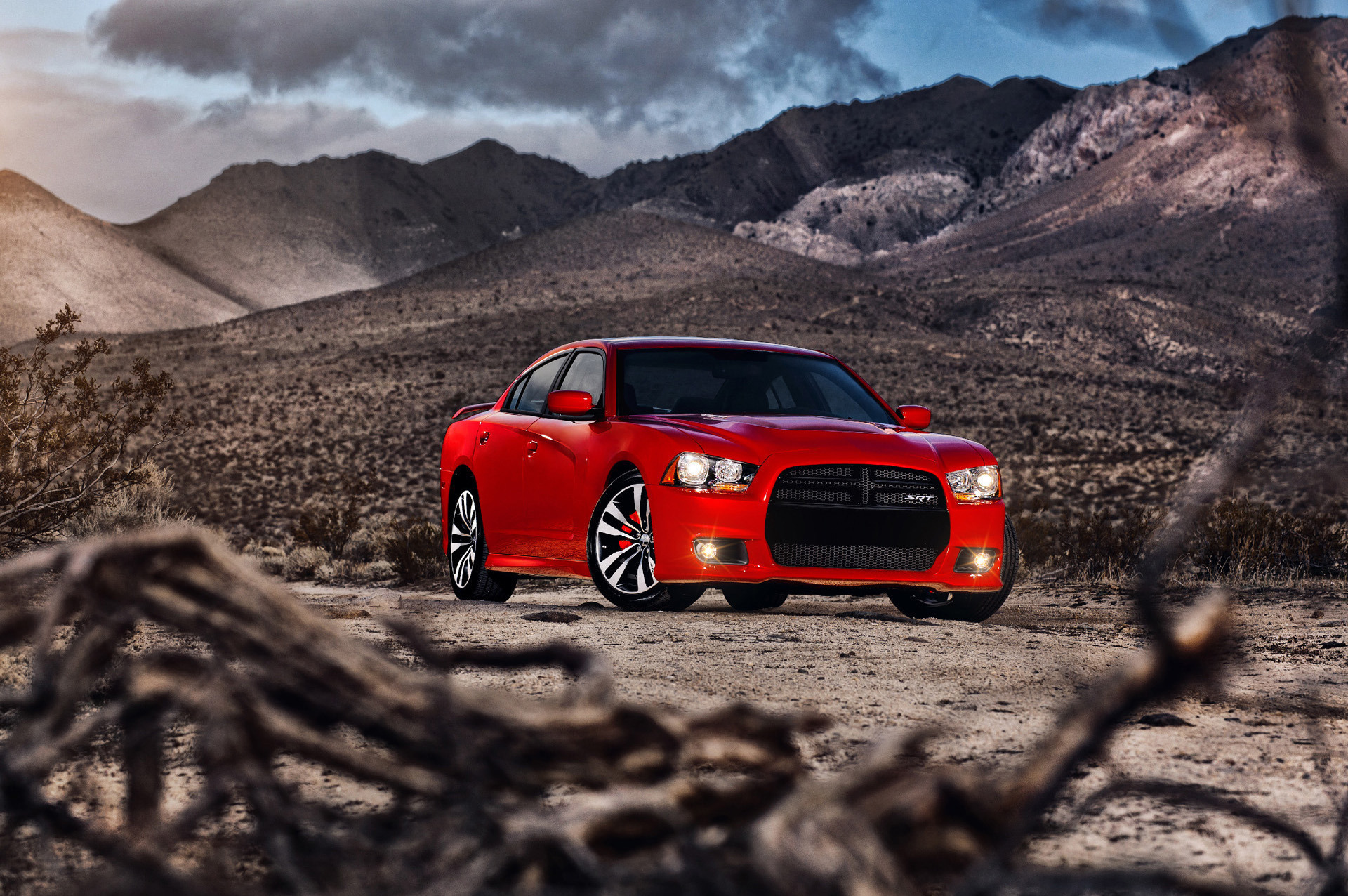 Dodge Charger srt на обои 1024x1024