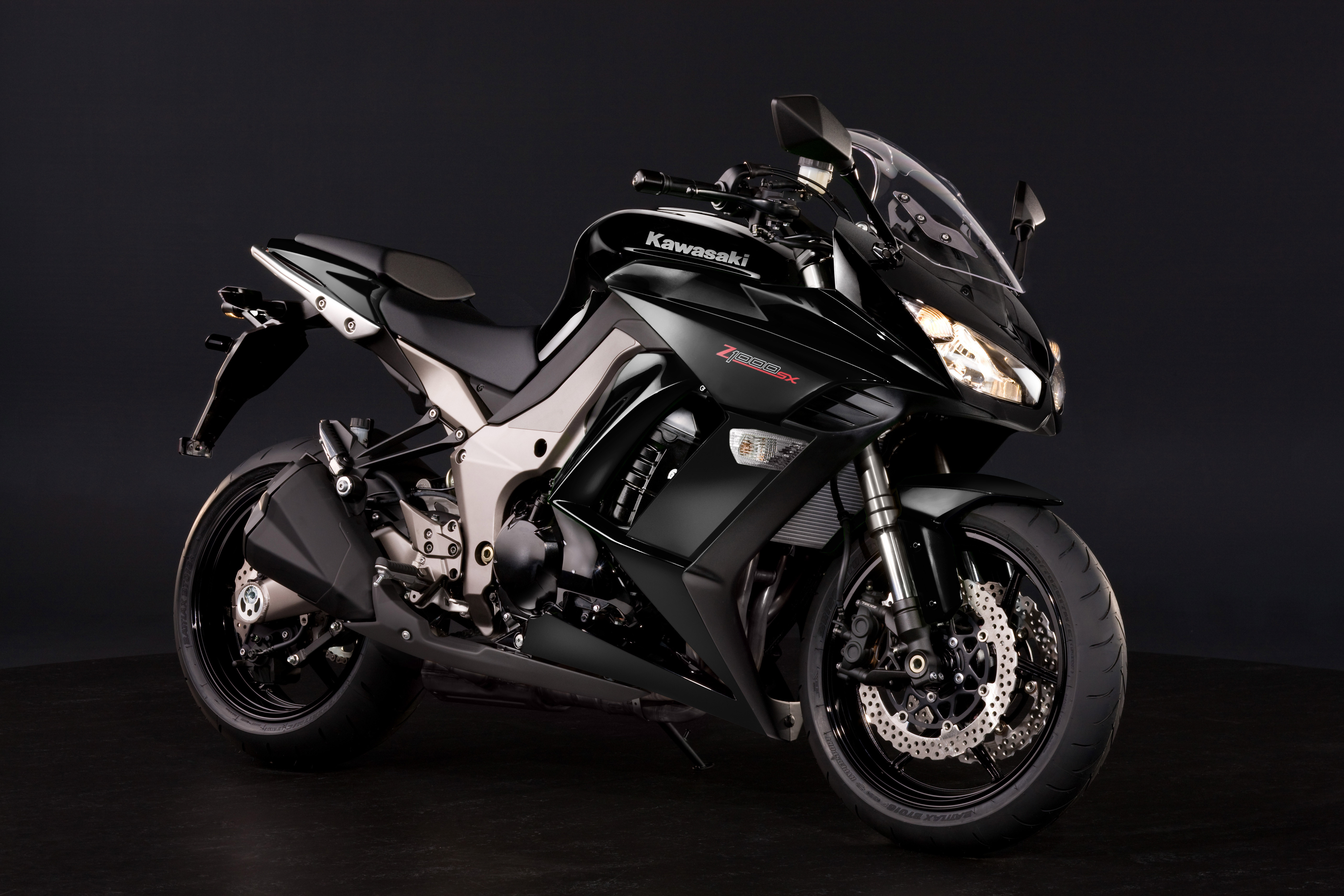 Обои на стол мотоциклы. Kawasaki z1000 Black. Kawasaki z1000sx черный. Кавасаки ниндзя 1000 черный. Kawasaki Ninja z1000sx.