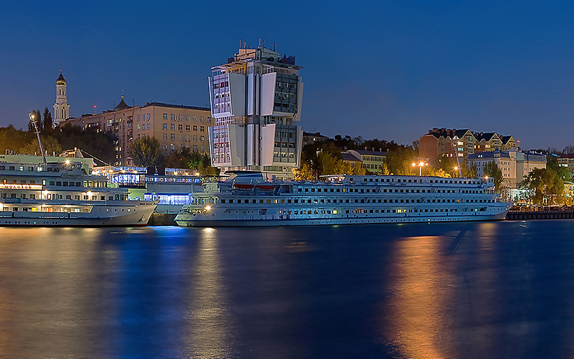 Ростов оо. Город Ростов на Дону. Ростов-на-Дону. Доспремечательства Ростова на Дону. Ростов на Дону Дон.