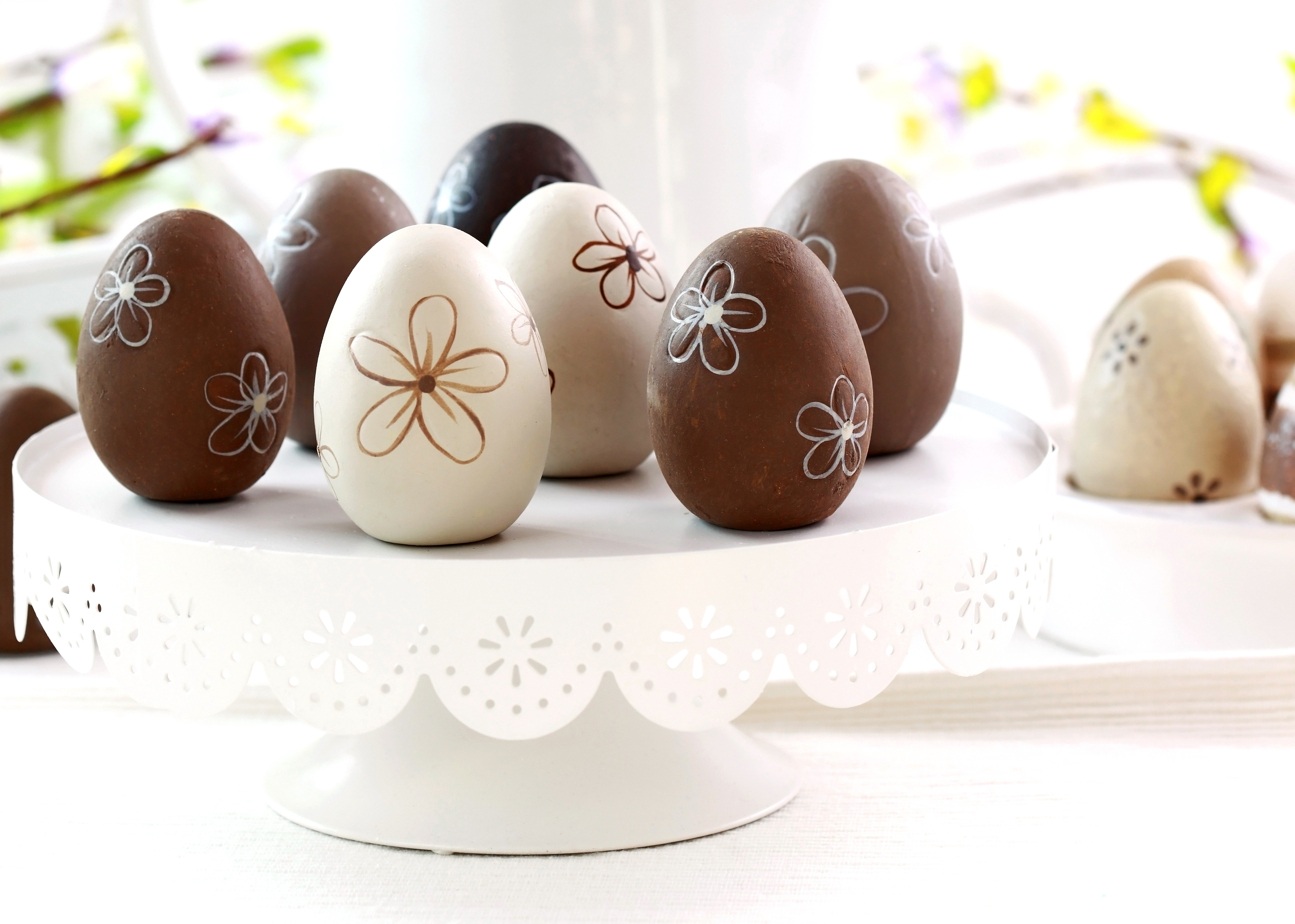 Пасхальный шоколад. Пасхальное яйцо. Декор "яйцо". Украшение пасхальных яиц. Дизайнерские пасхальные яйца.