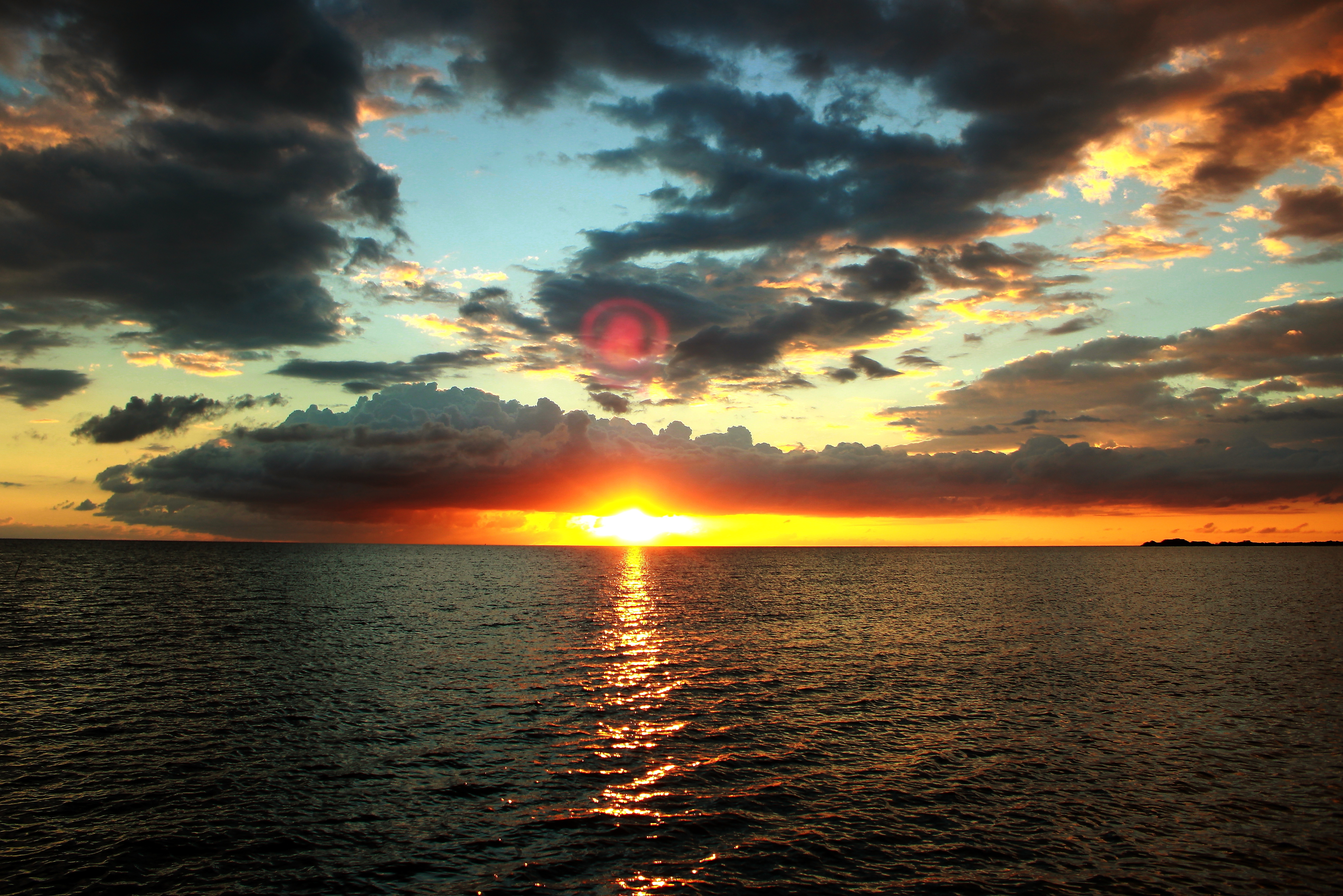 Картинки заката. Красивый закат. Закат на море. Красивый закат солнца. Море солнце.