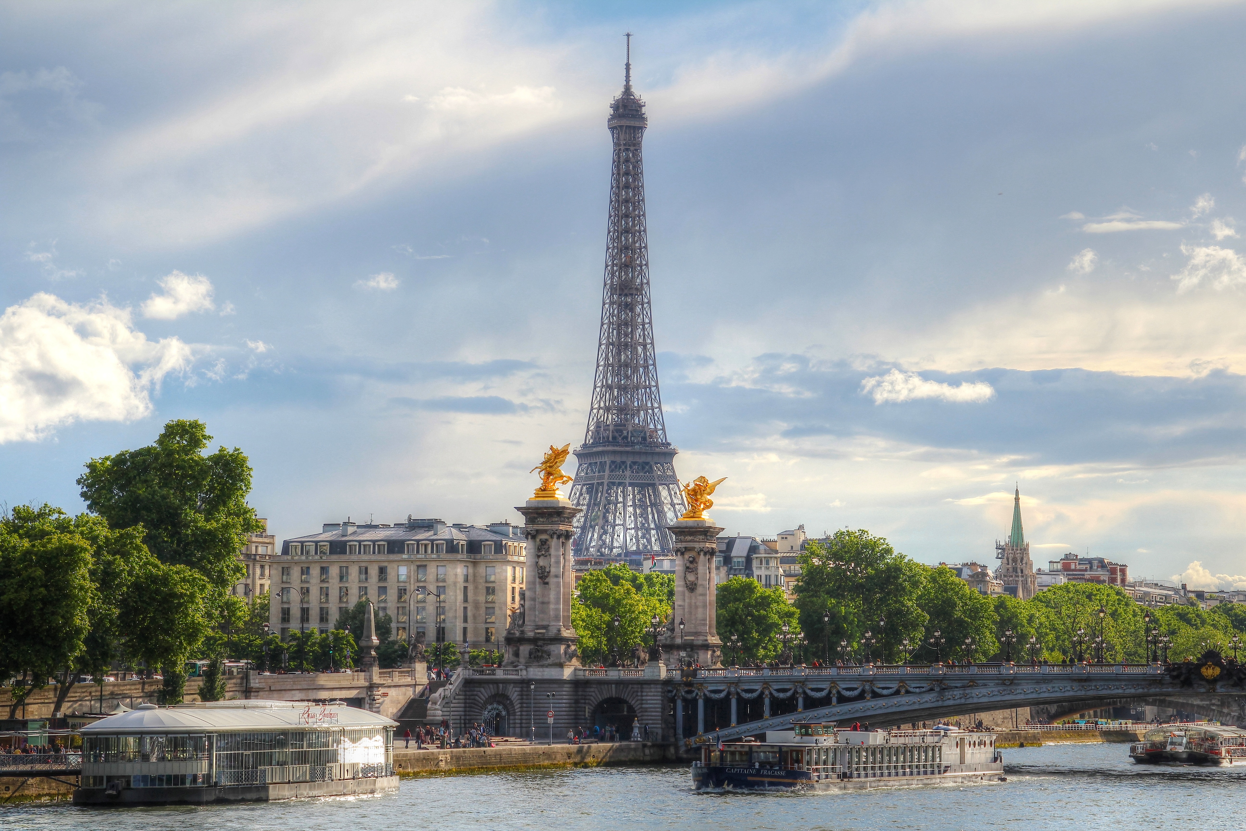 Paris france. Эйфелева башня в Париже. Эйфелева башня река сена. Париж. Эйфелева башня, река сена. Франция Эйфель мост.