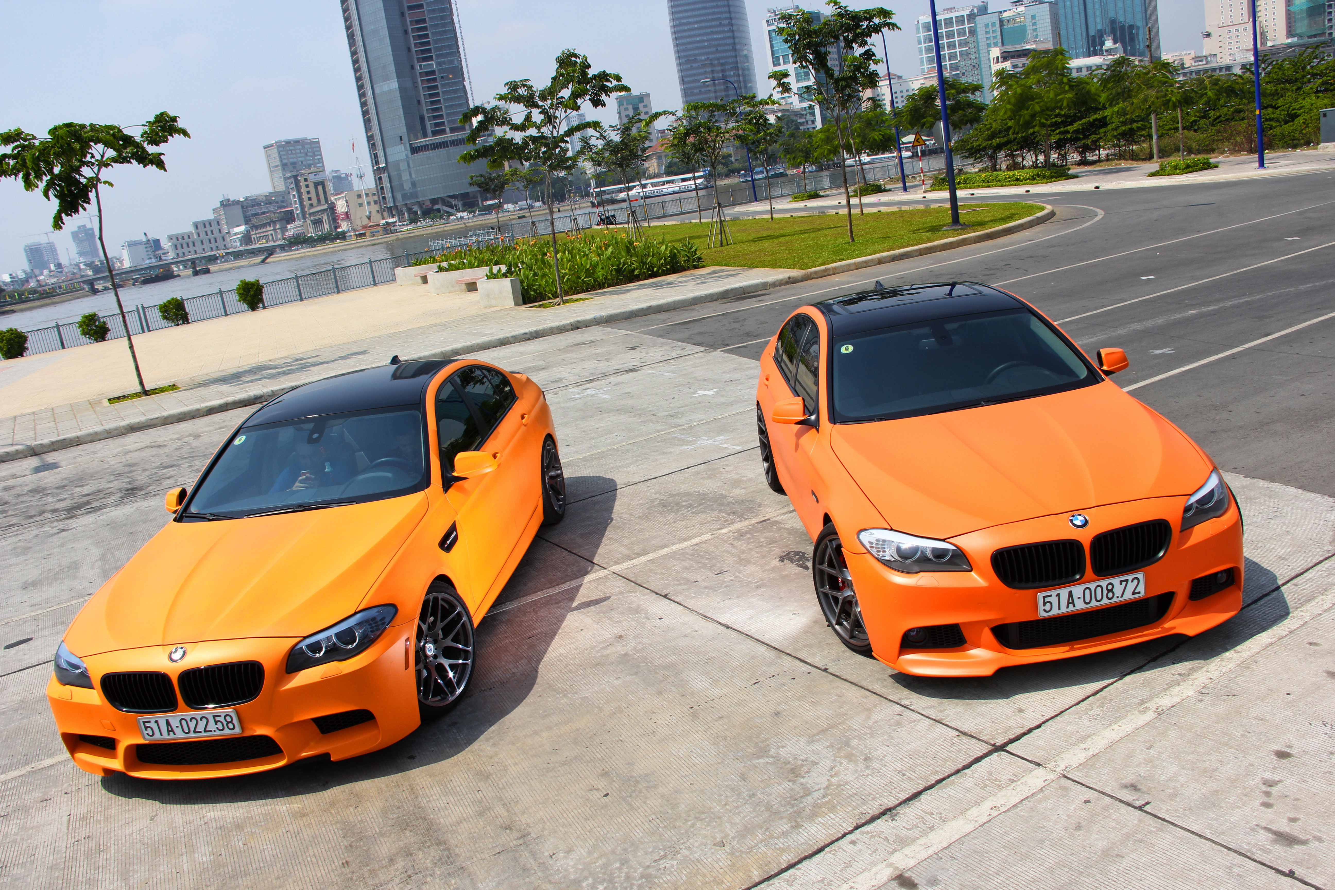Гонки бмв м5. BMW m5 f10 Orange. BMW m5 f10 оранжевая. БМВ м5 ф10 оранжевая. BMW m3 f10.