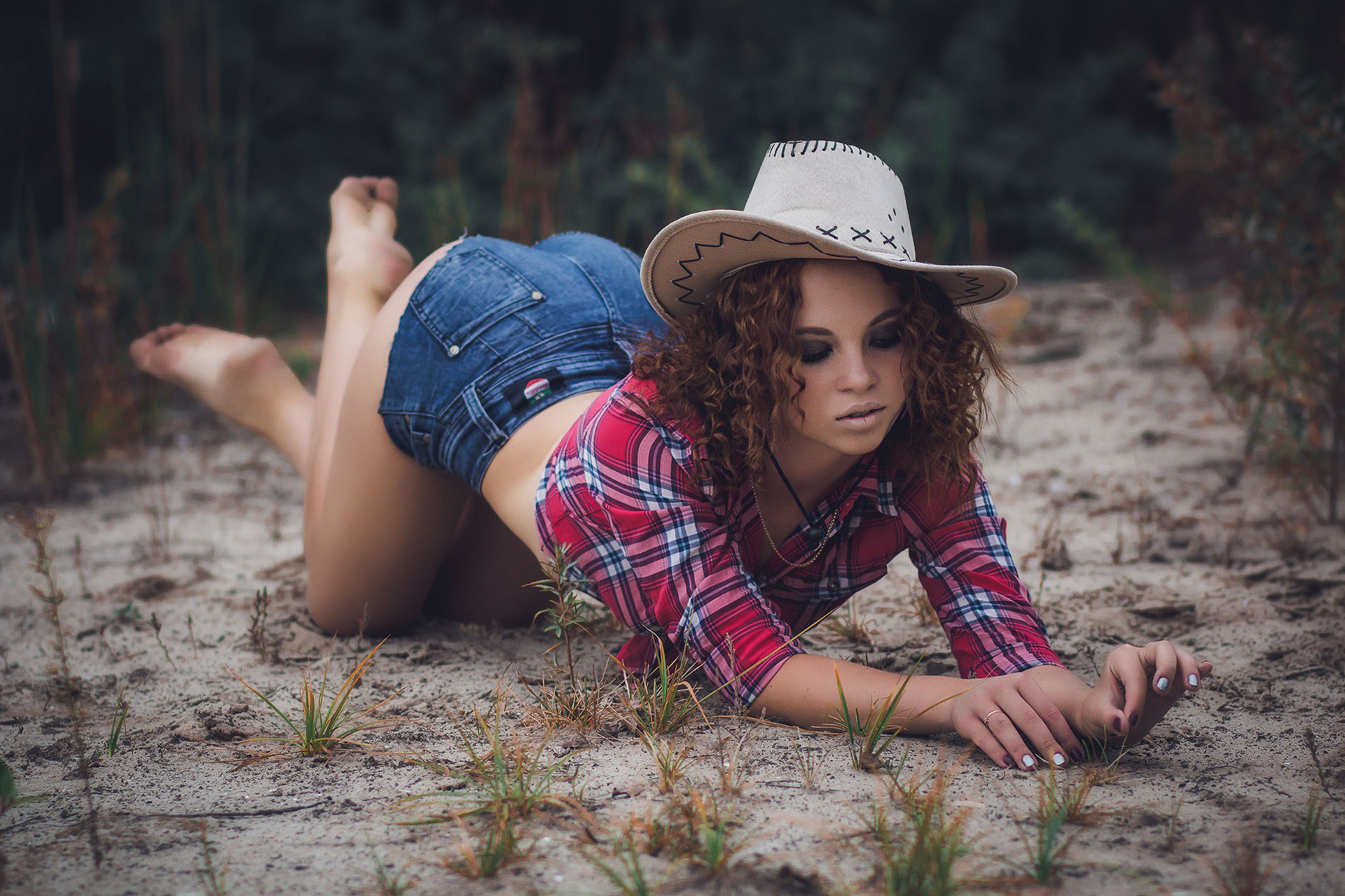 Brunette cowgirl