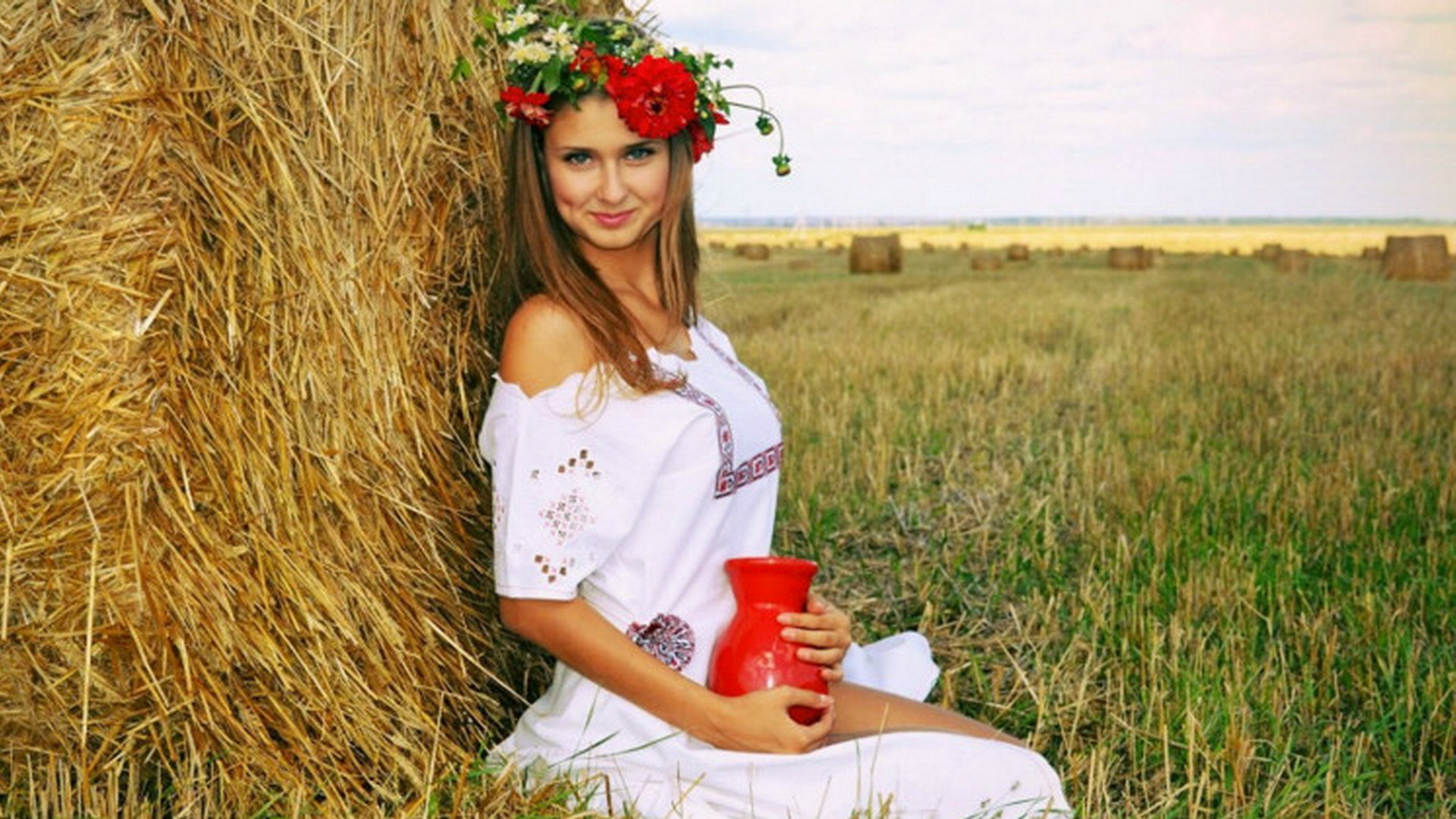 Краса вк. Славянские девушки. Красивые славянские девушки. Красивые русские девушки. Красивые девушки в деревне.