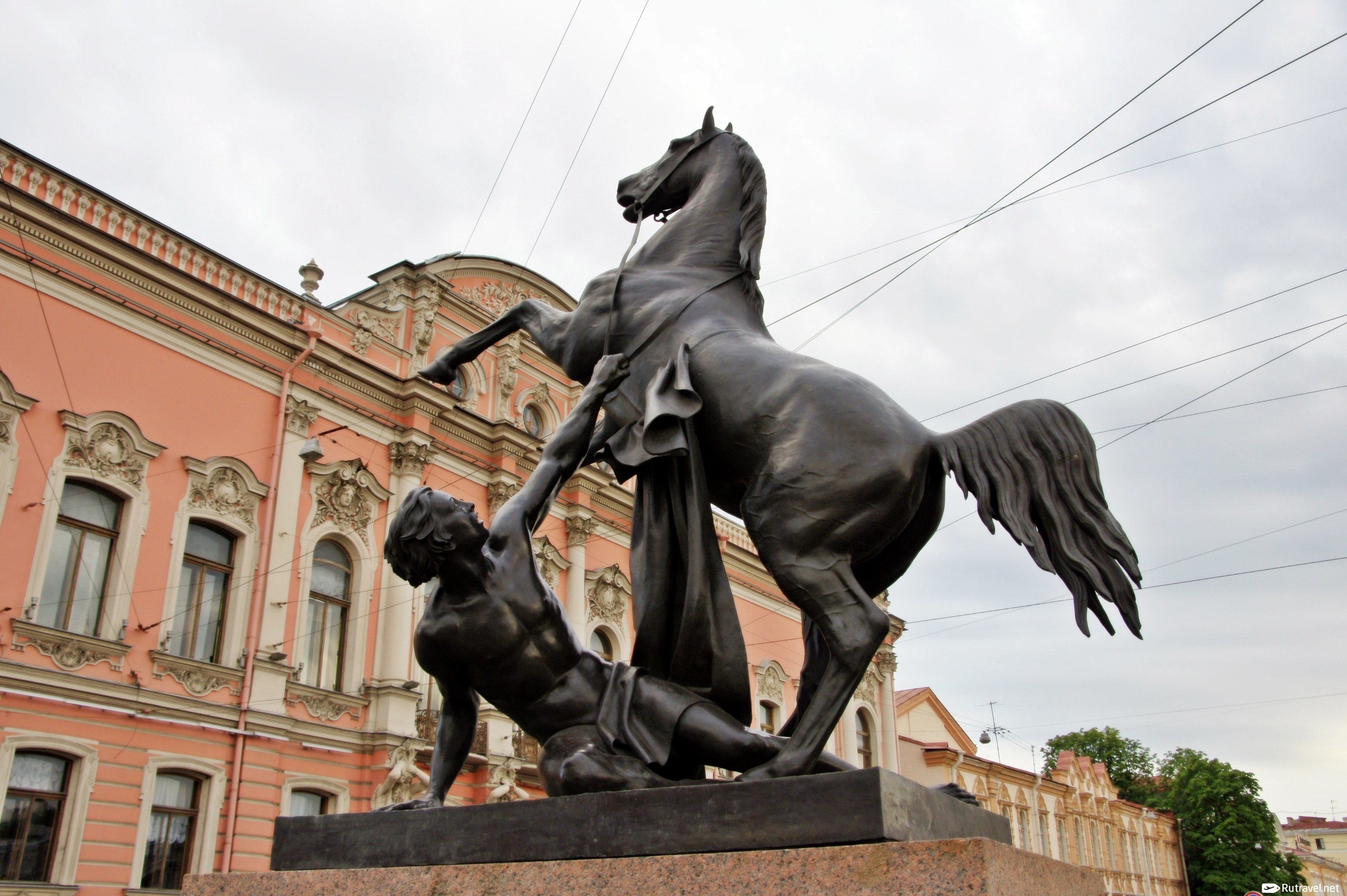 Аничков мост в питере