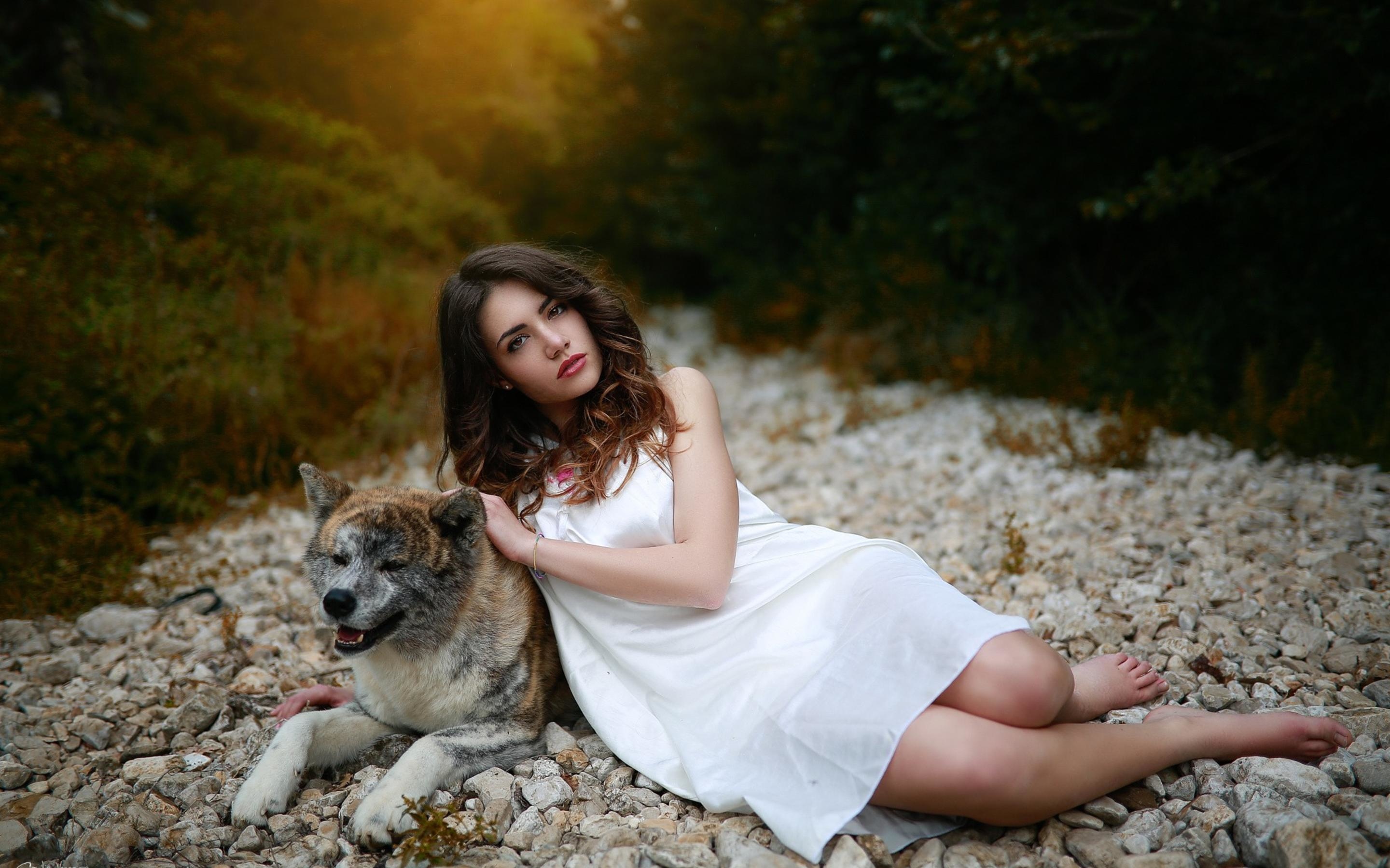 Девушка с собакой. Фотосессия с собакой на природе. Девушка с собакой на природе. Фотосессия девушка с собакой на природе.