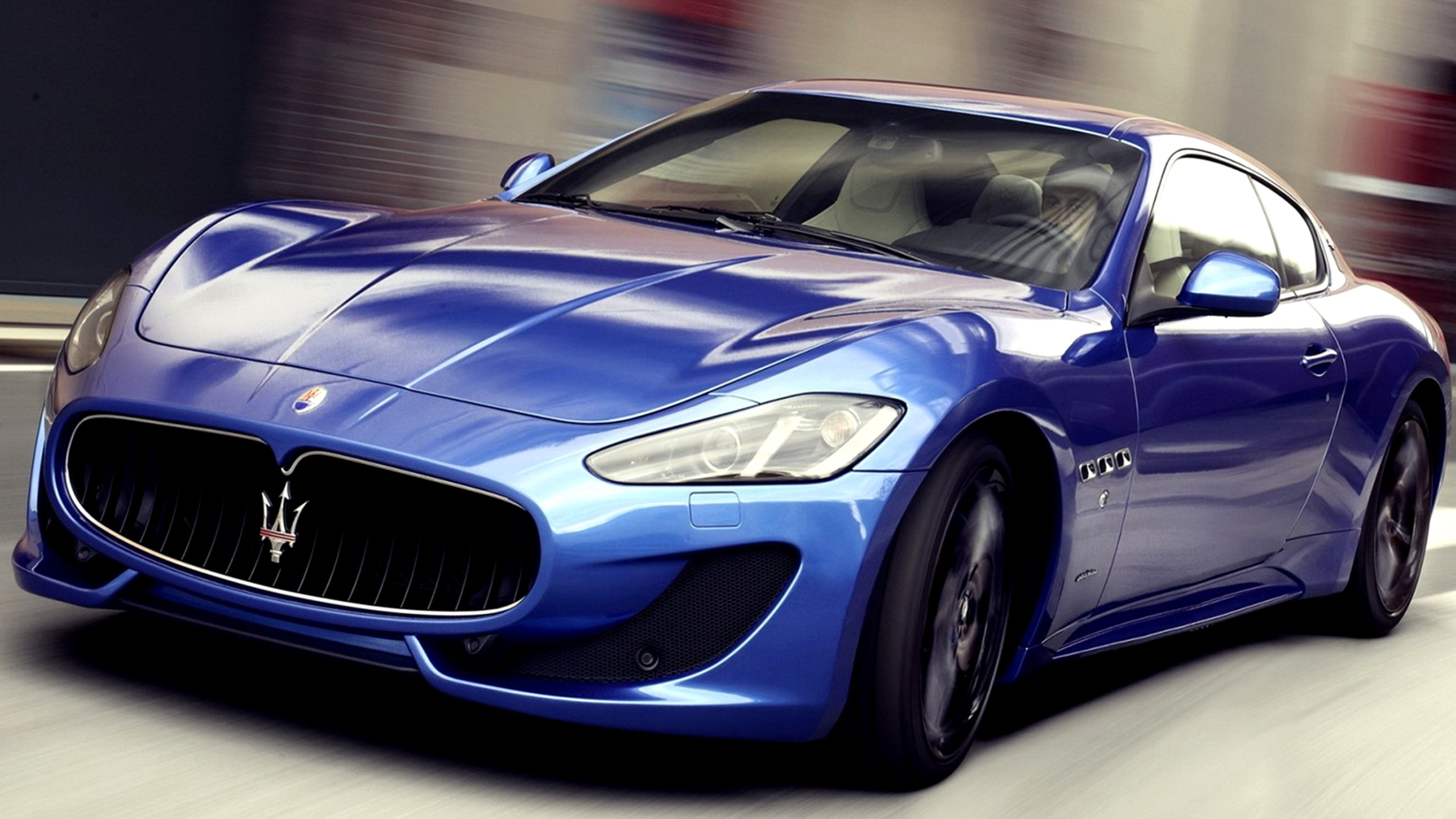 Авто мазерати. Maserati GRANTURISMO синий. Мазерати Гранд Туризмо 2014. Мазерати ГРАНТУРИЗМО спорт. Мазерати Гран Туризмо 2020.