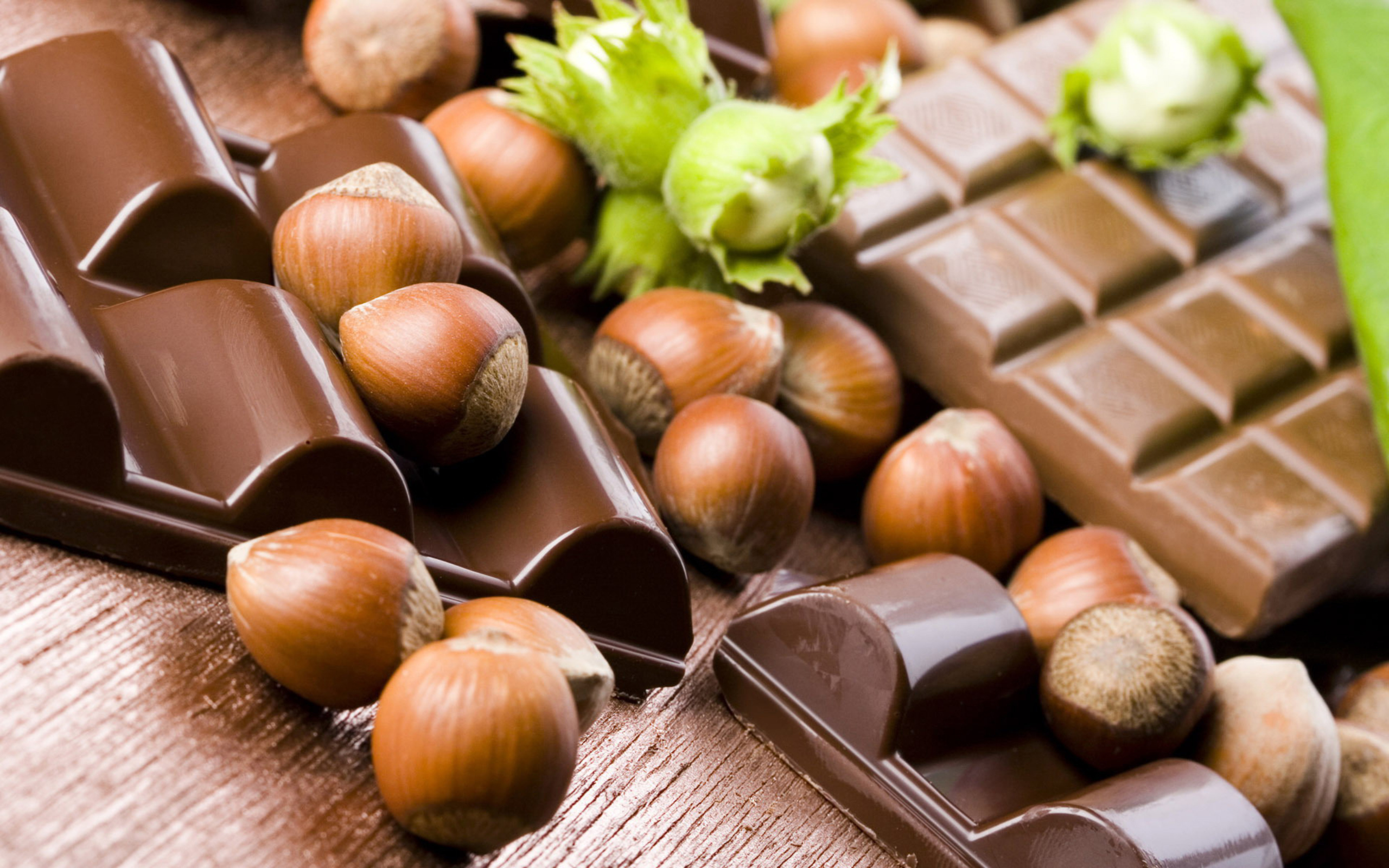 Шоколад еда. Фундук в шоколаде Hazelnut. Конфеты Chocolate Hazelnut шоколад фундук. Шоколад с орехами фундук. Choco Nuts фундук.