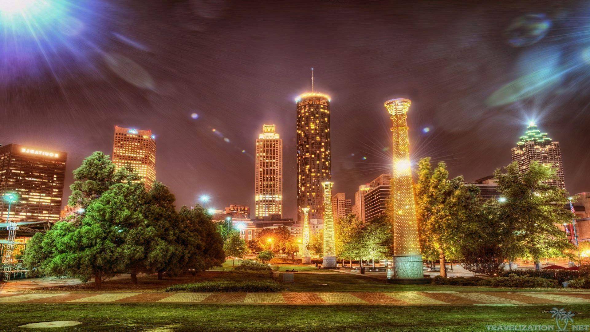 Атланта свет. Атланта ночное фото без авторских прав.
