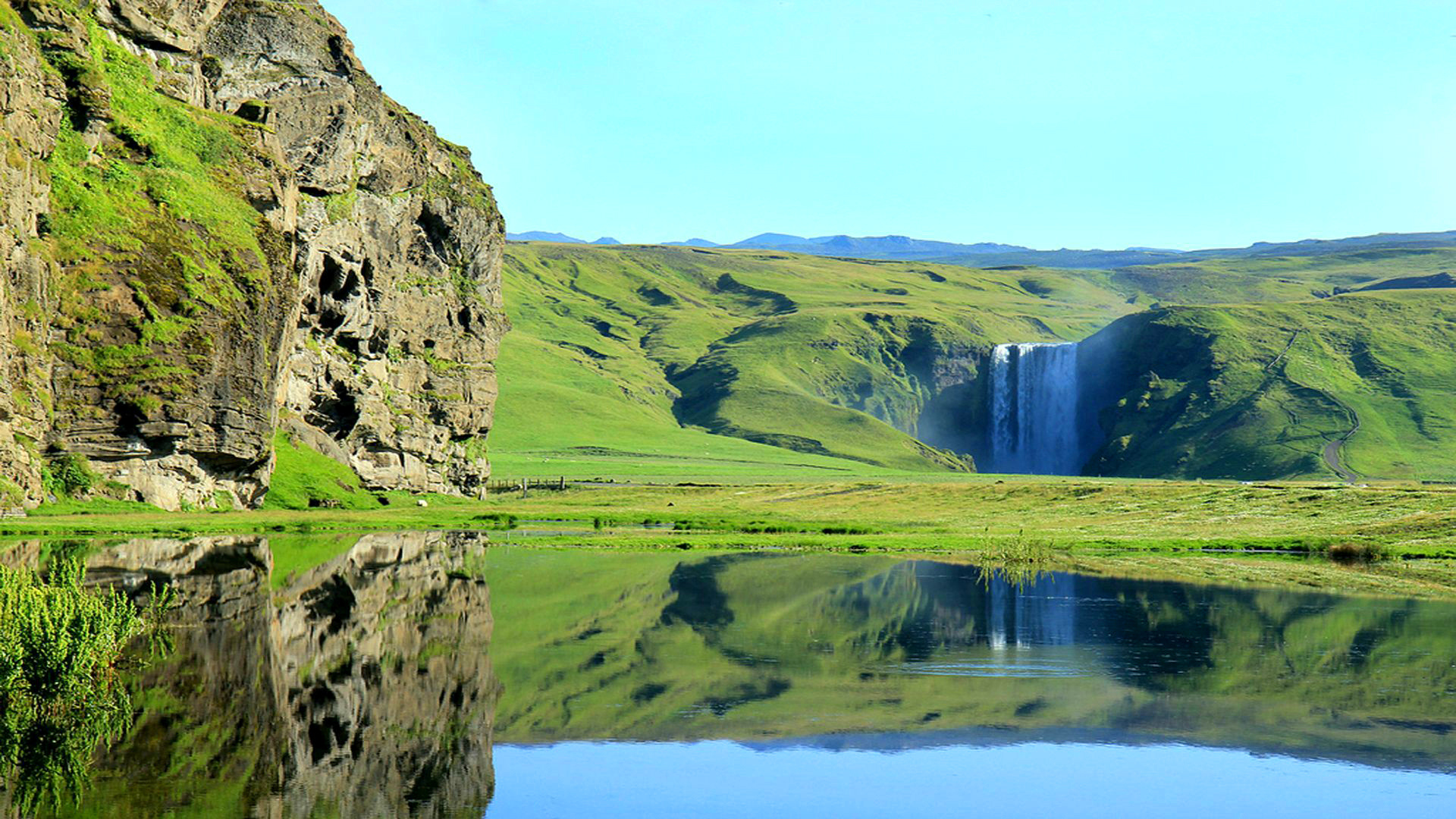 Увидим красивые места. Вагласког Исландия. Озеро Гамильтон пул. Сильфа Исландия. Озеро Гамильтон пул в Техасе.