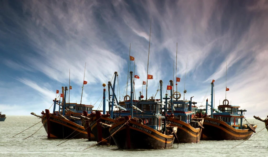 море, лодки, небо
