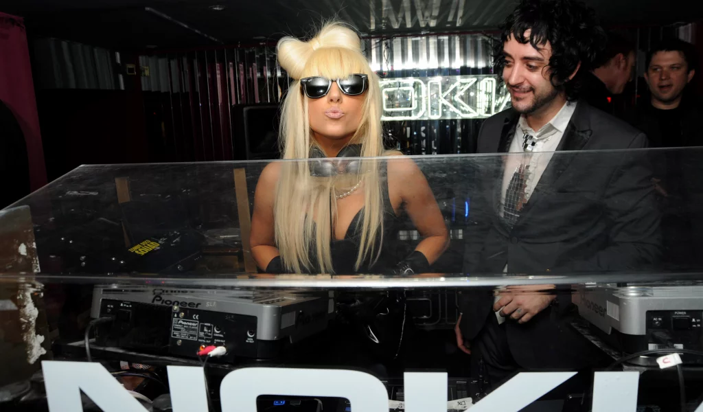 певица, леди ГАГА, эпатаж, актриса, lady gaga