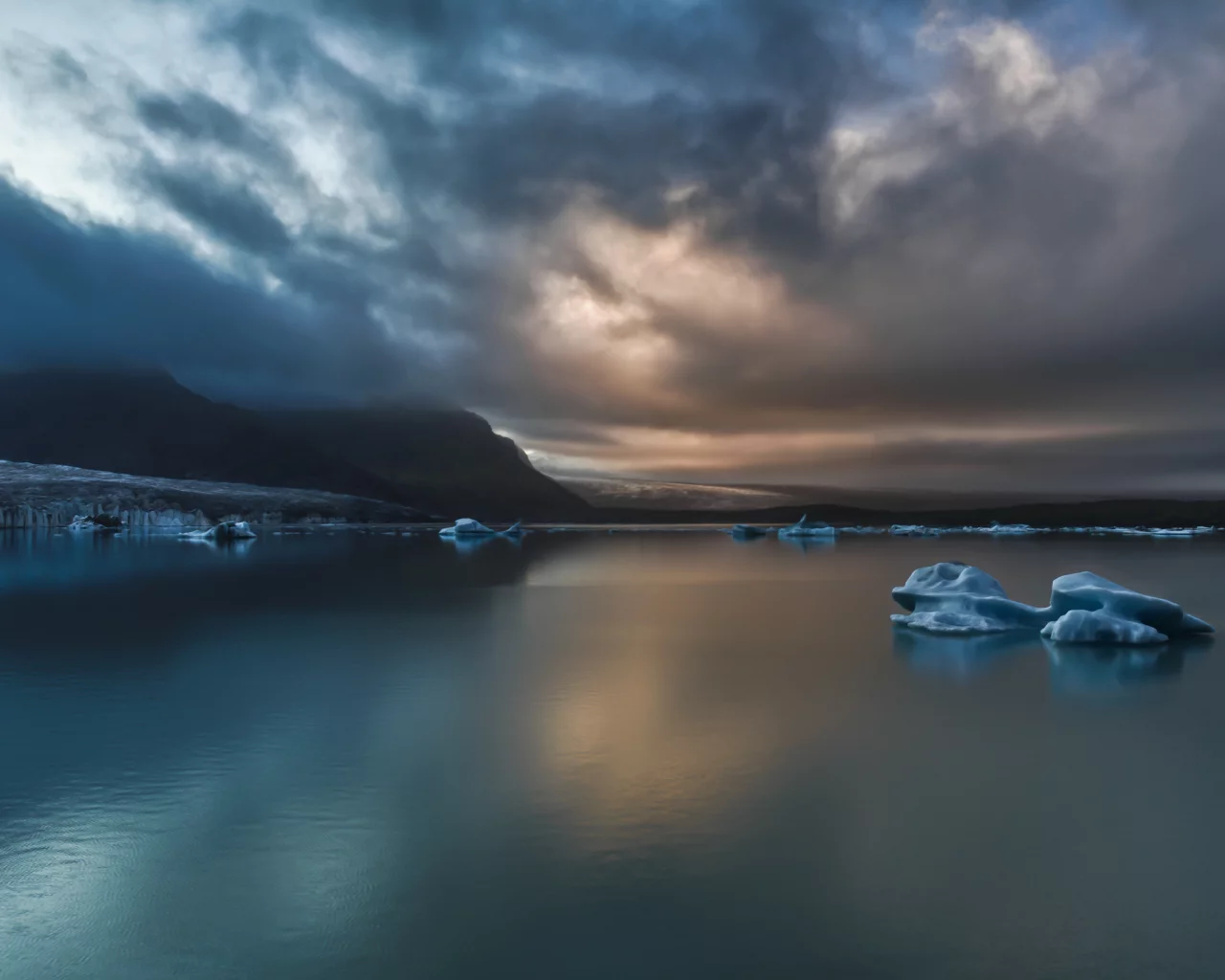 море, Закат, тучи, льдины, природа, пейзаж, горы, Исландия, небо, iceland