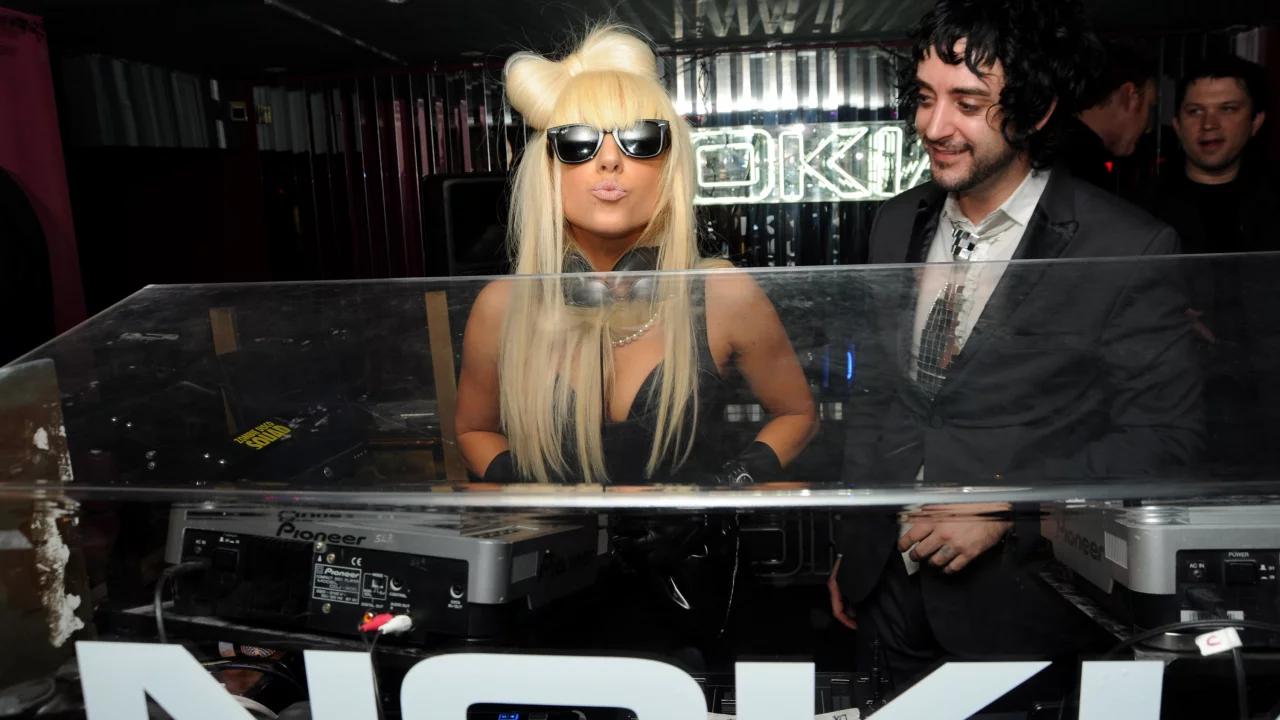 певица, леди ГАГА, эпатаж, актриса, lady gaga