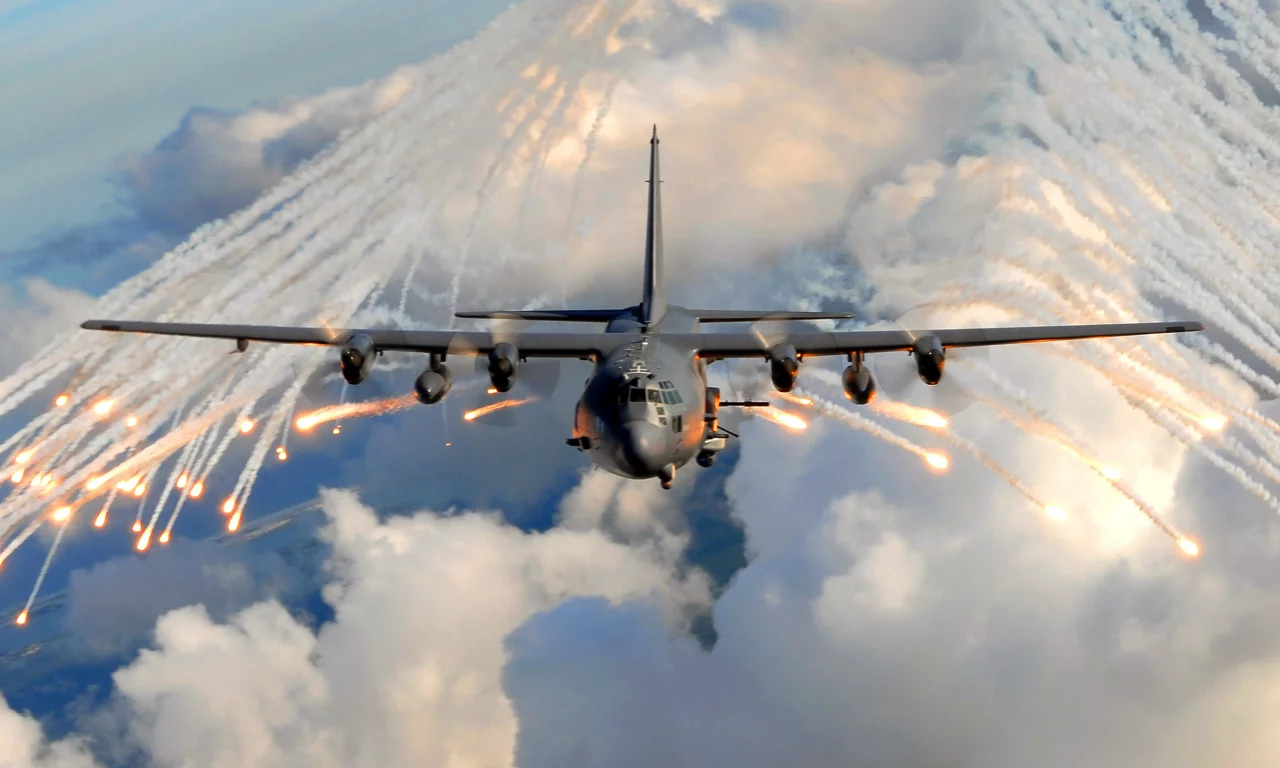 AC-130, облака, самолет, небо