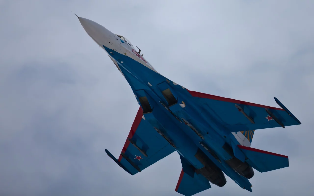 Су-27, полёт, Сухой