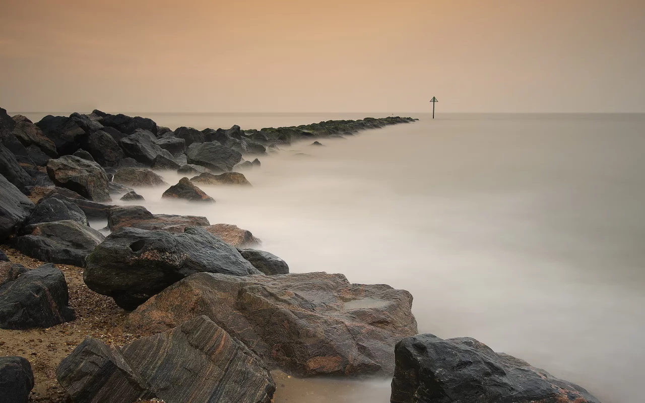 море, камни, небо