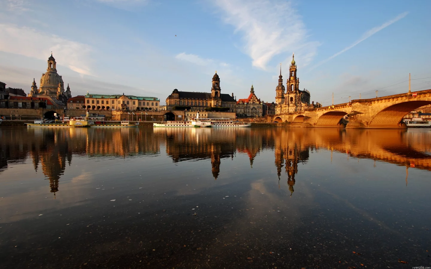 город, река, здания, мост