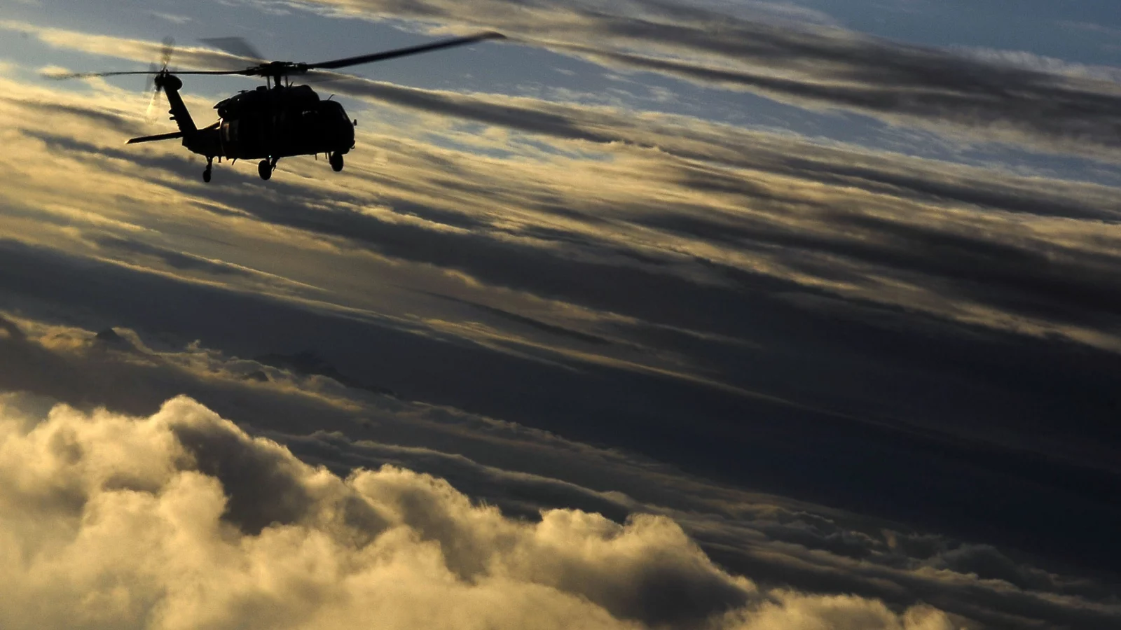 SH-60, лопасти, облака, вертолёт