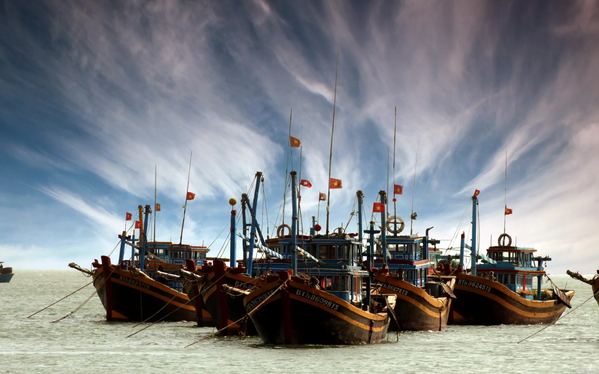 море, лодки, небо