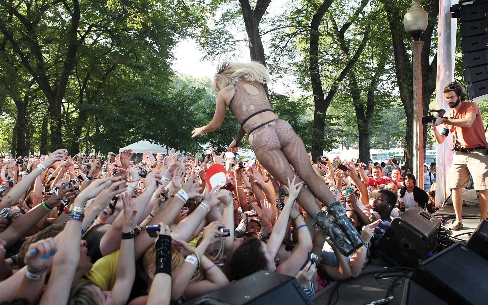lady gaga, леди ГАГА, актриса, певица, эпатаж