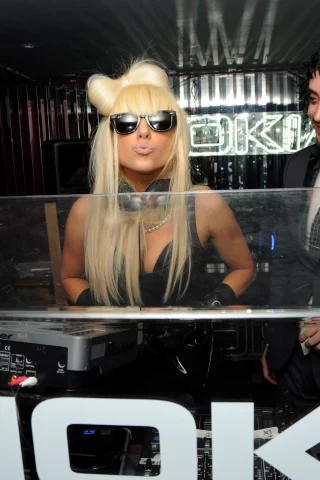 певица, леди ГАГА, эпатаж, актриса, lady gaga