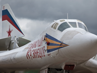Ту-160, ракетоносец, Туполев, белый лебедь