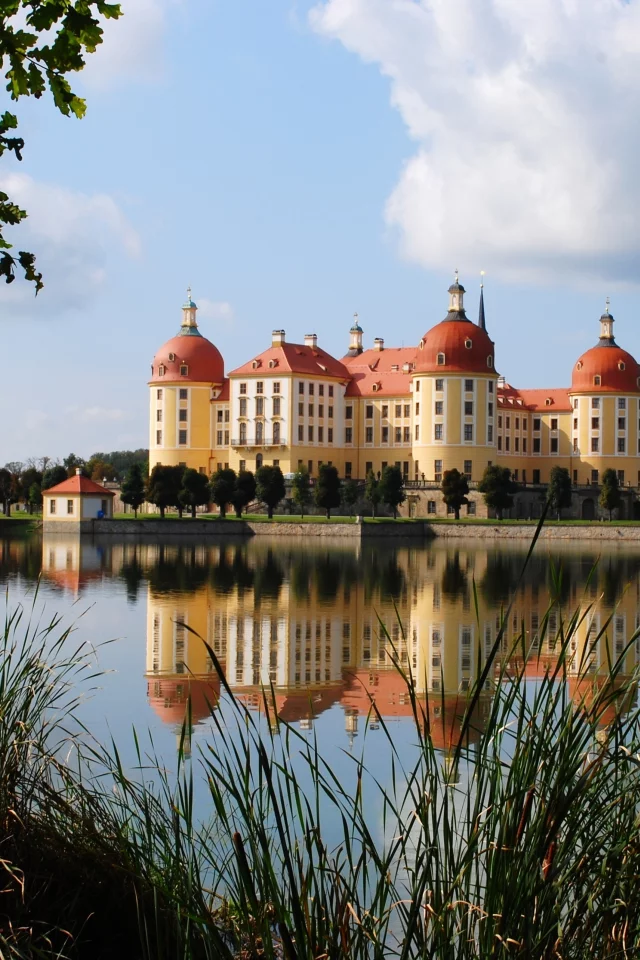 здания, река, небо