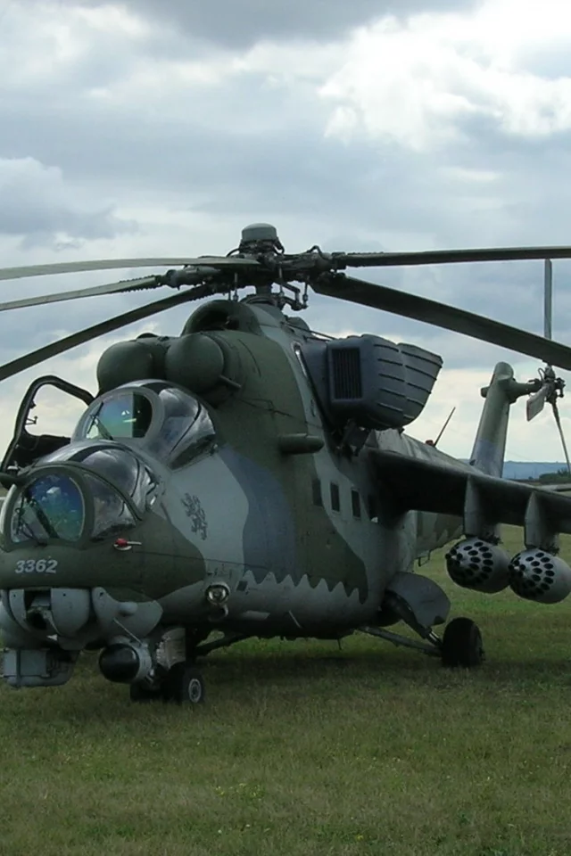 Ми-24, кабина, вертолёт