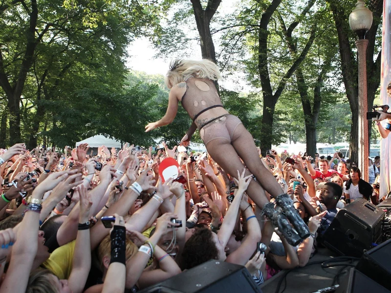 lady gaga, леди ГАГА, актриса, певица, эпатаж