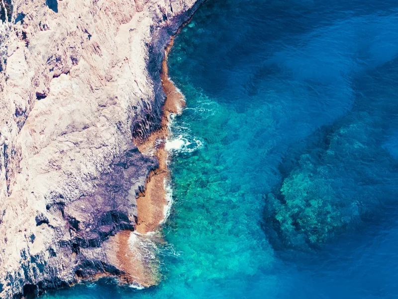 Вода, волны, скала, дно