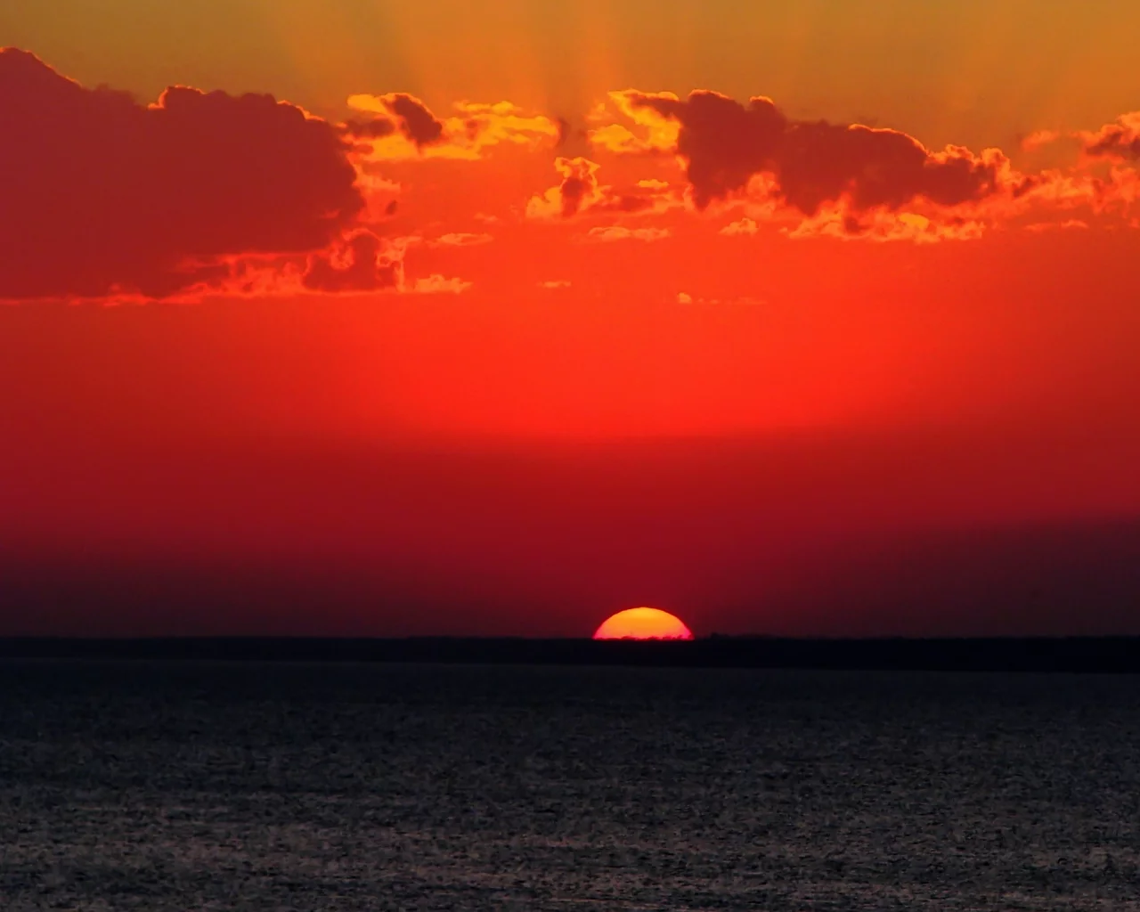 море, закат
