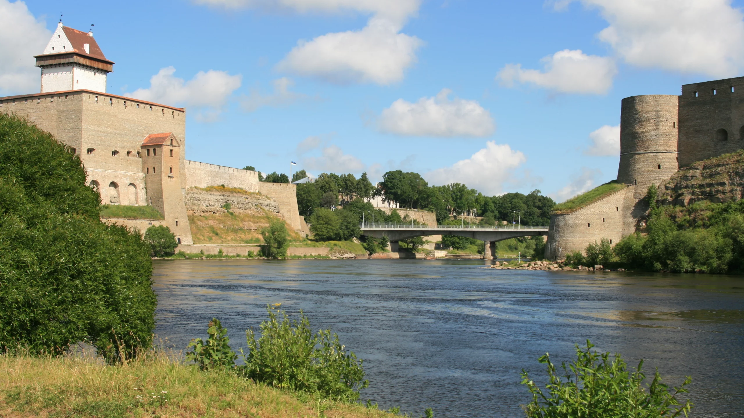 narva, estonia, zamok
