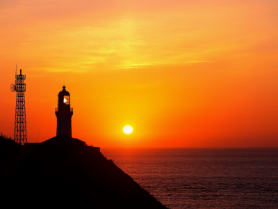 маяк, солнце, море, ничего общего с вов и второй мировой