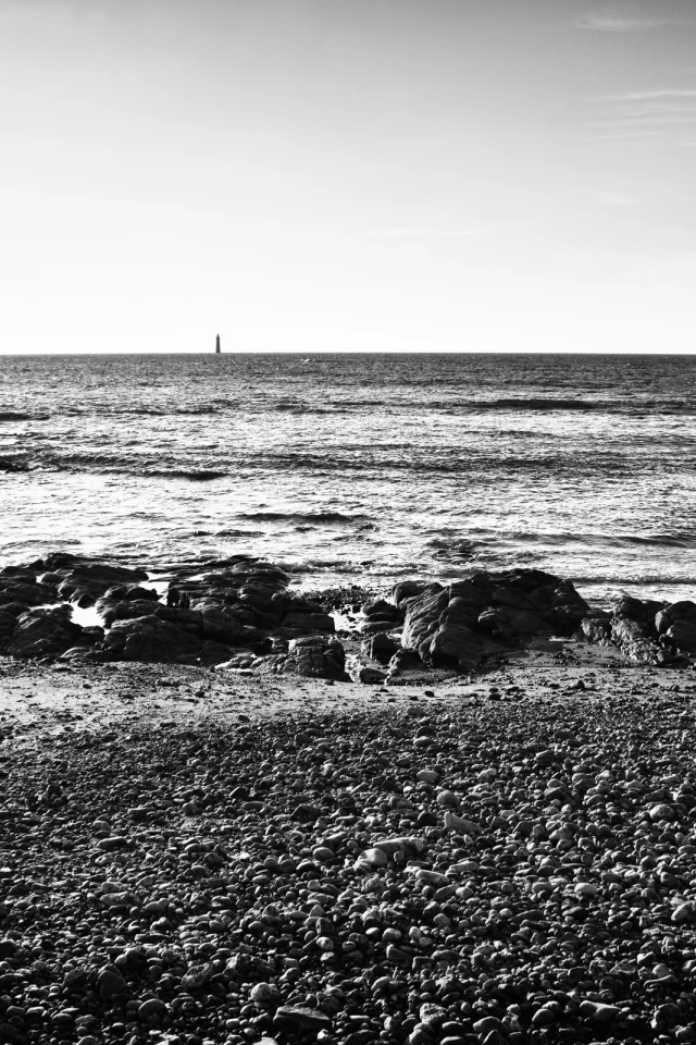 Море, пляж, берег, маяк, камни, волны